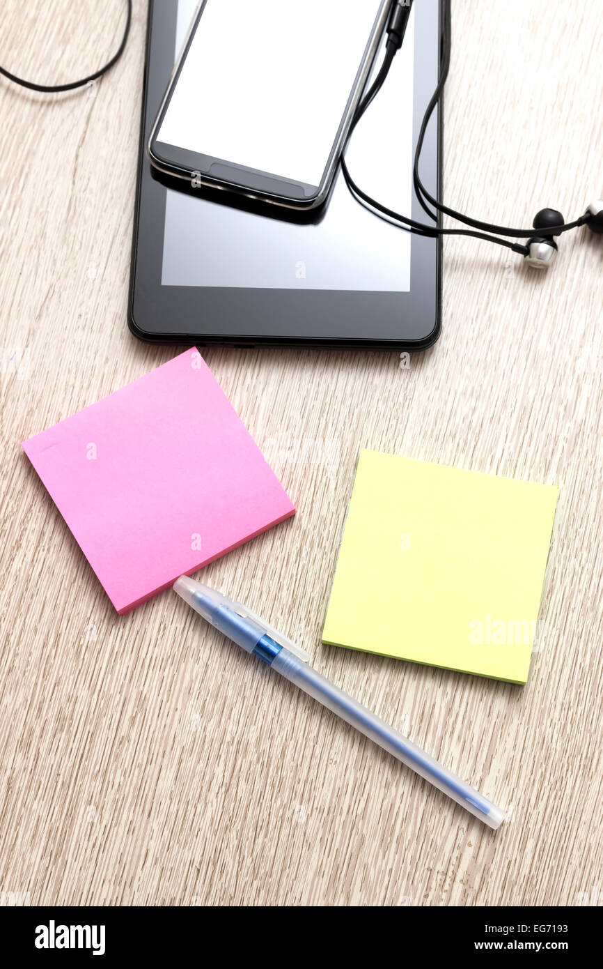Sticky note desk hi-res stock photography and images - Alamy