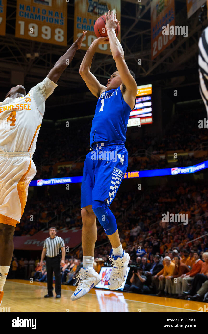 February 17, 2015: Devin Booker #1 of the Kentucky Wildcats shoots the ball over Armani Moore #4 of the Tennessee Volunteers during the NCAA basketball game between the University of Tennessee Volunteers and the University of Kentucky Wildcats at Thompson Boling Arena in Knoxville TN Stock Photo