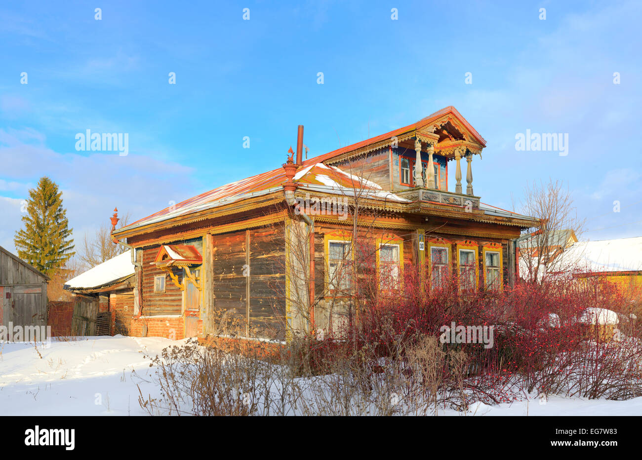 Vintage rural wooden house, Chernizh, Vladimir region, Russia Stock Photo