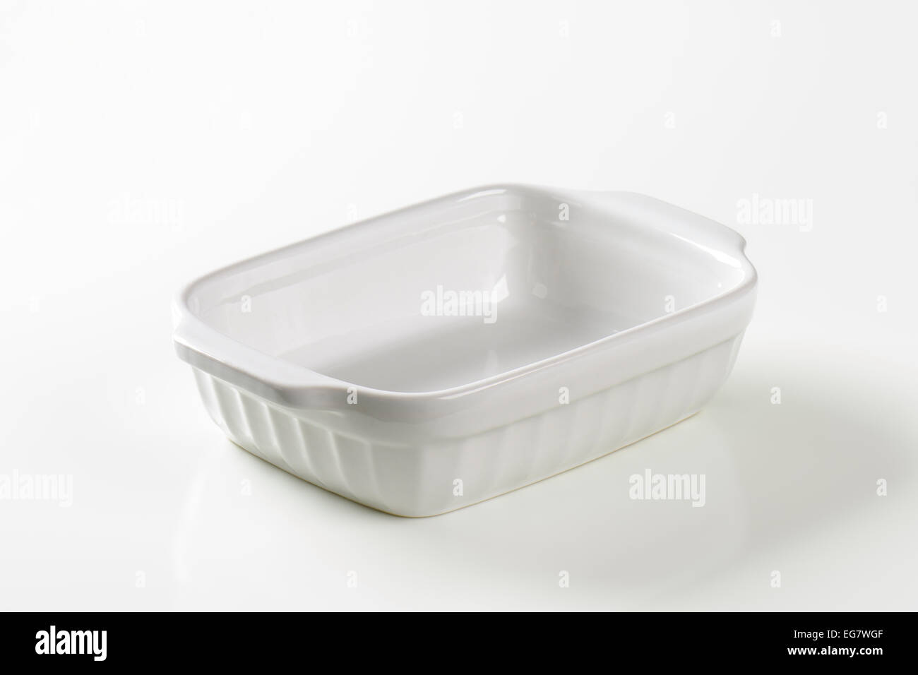 Casserole dish white background hi-res stock photography and images - Alamy