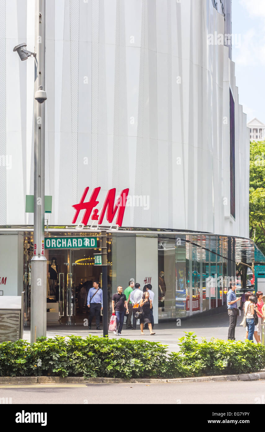 H&M store in Orchard Road Singapore Stock Photo - Alamy