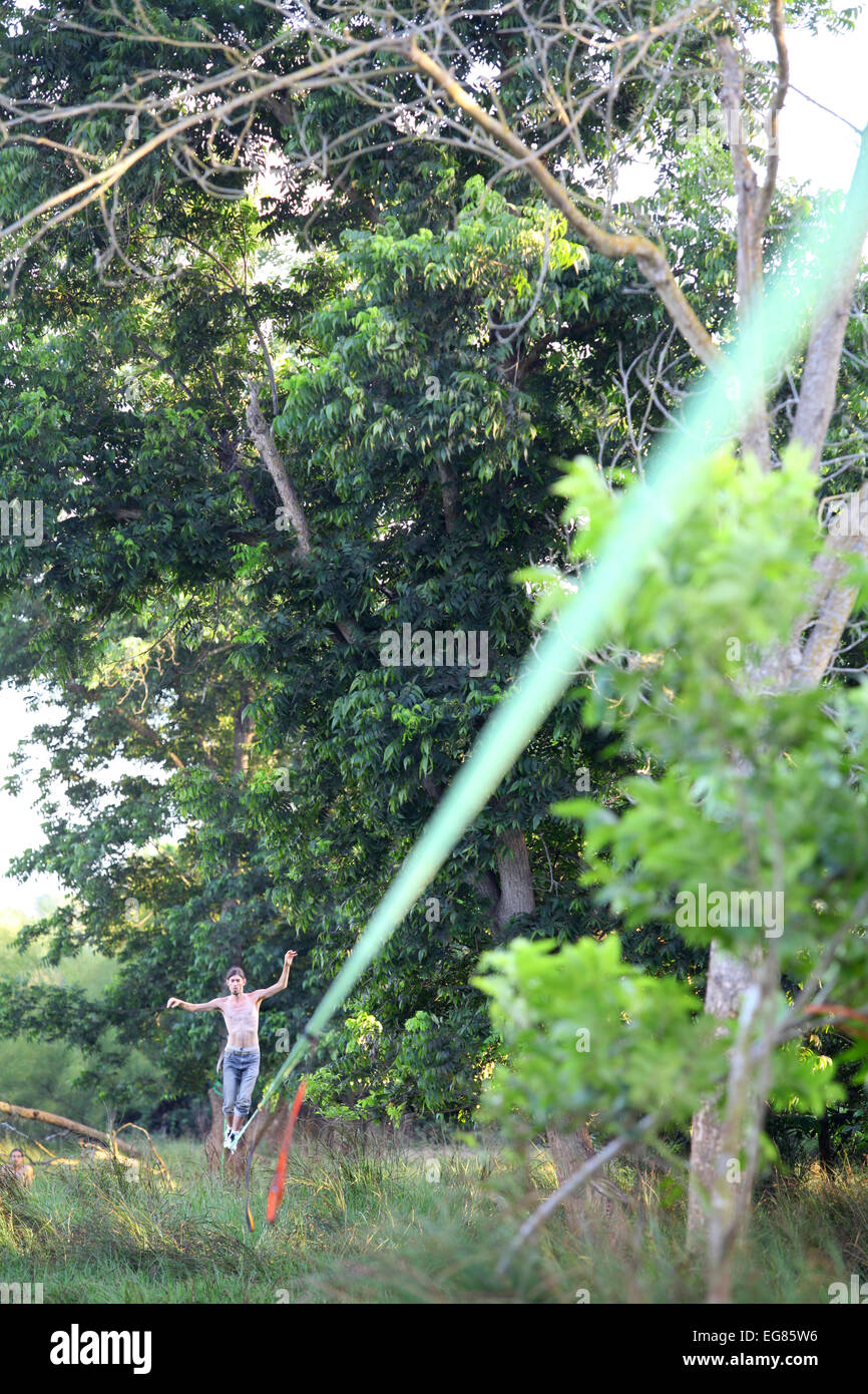 Slack rope hires stock photography and images Alamy