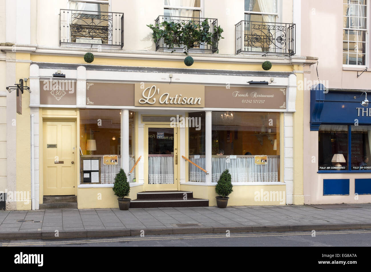 L'Artisan French restaurant in Clarence Street, Cheltenham Stock Photo