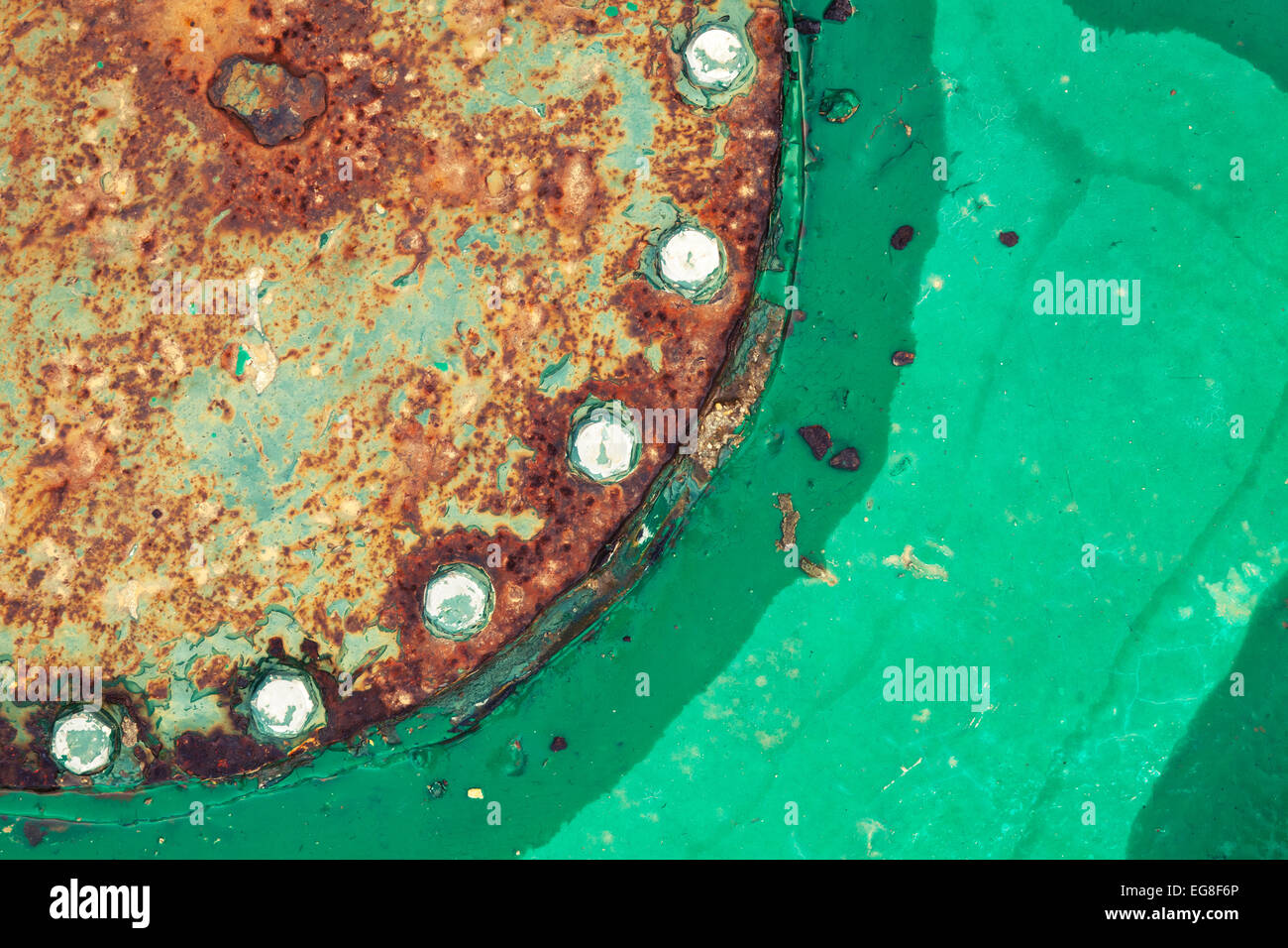 Rusty round metal plate texture hi-res stock photography and images - Alamy