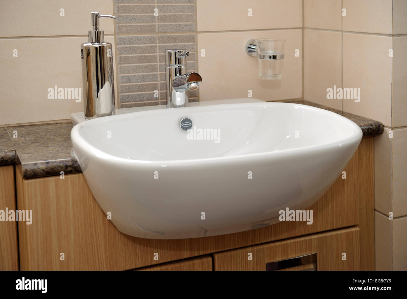 bathroom wash basin Stock Photo Alamy