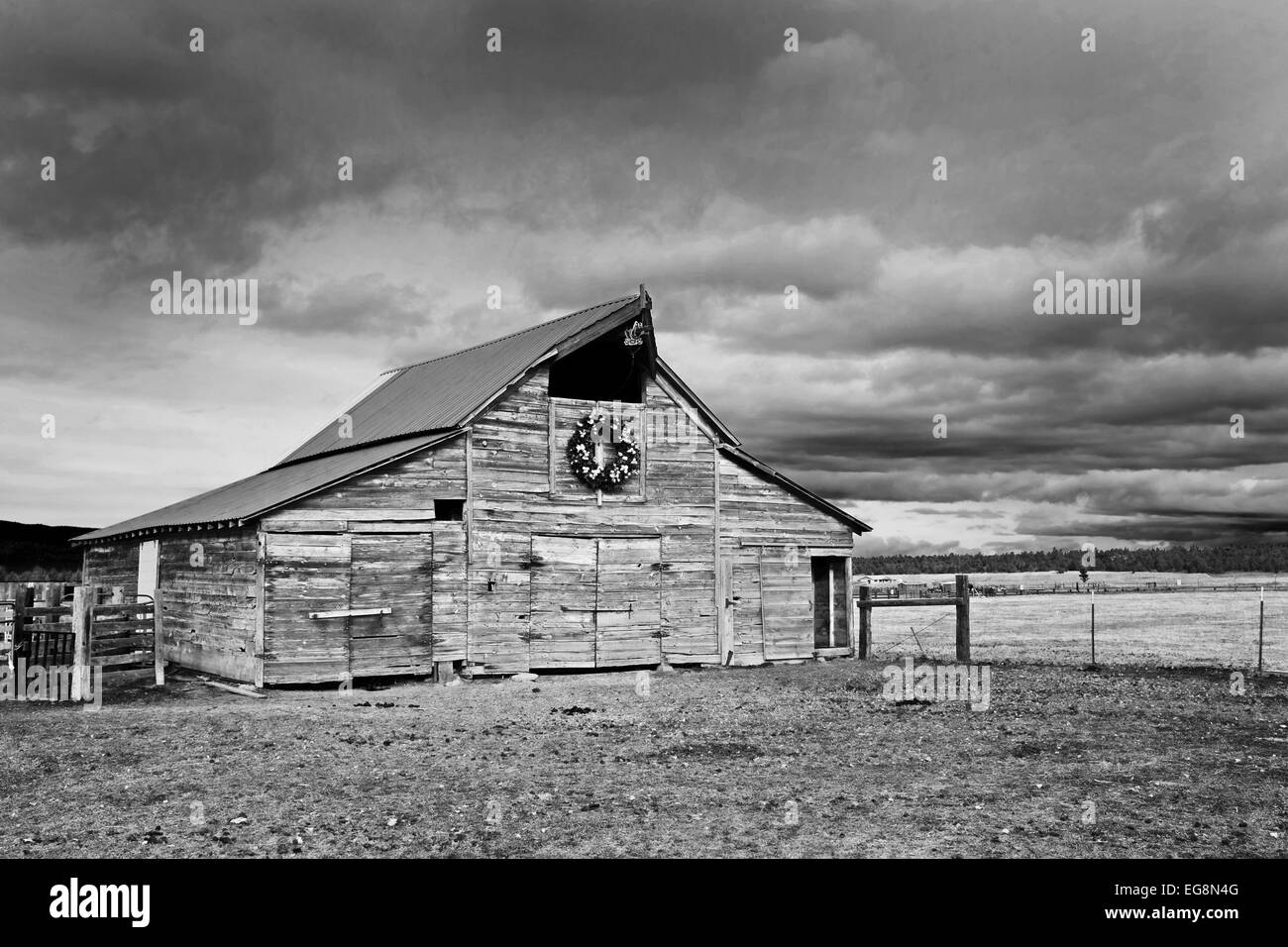 An old wooden barn in central Oregon Stock Photo