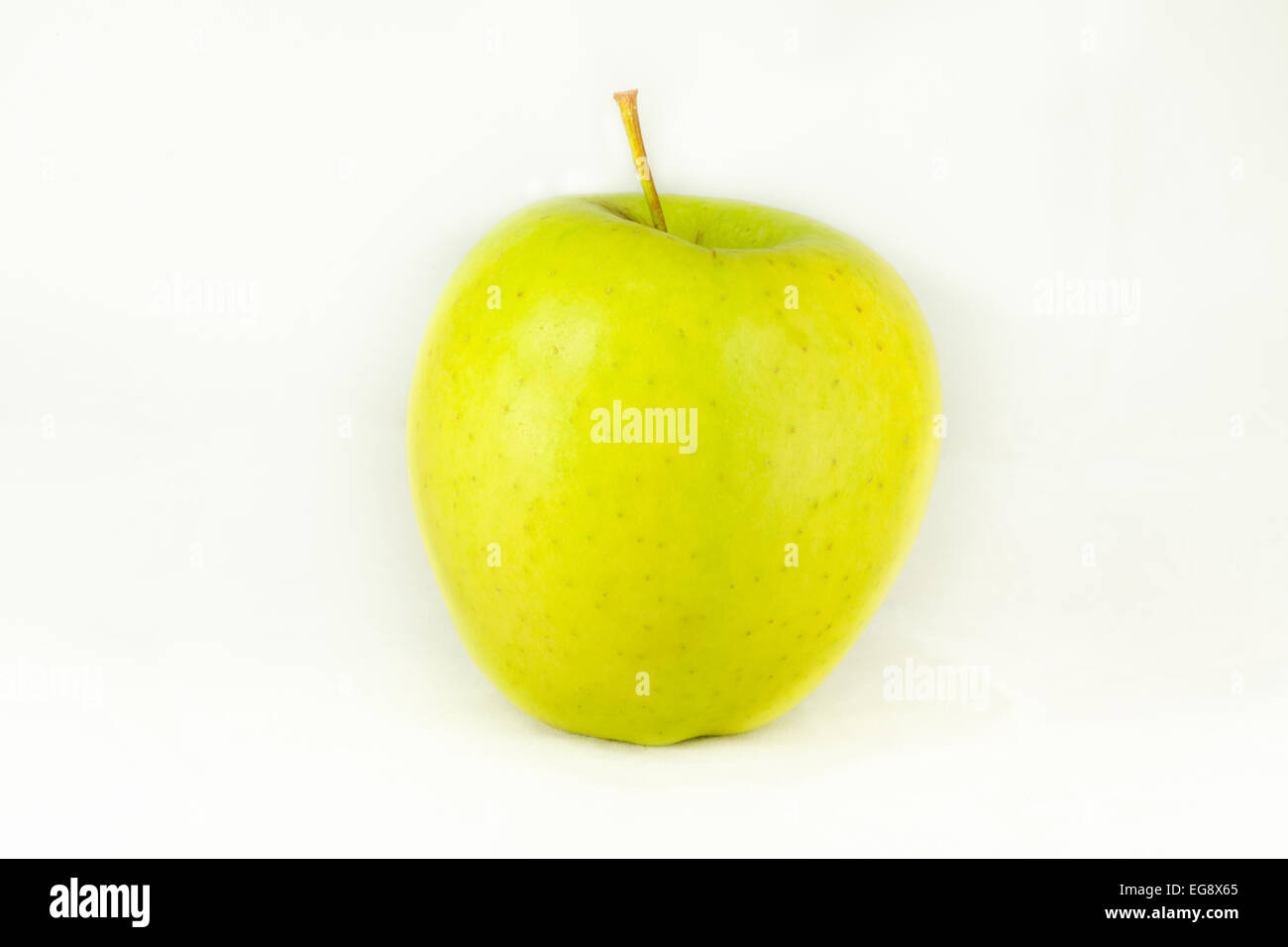 Golden Delicious apple isolated on white Stock Photo Alamy