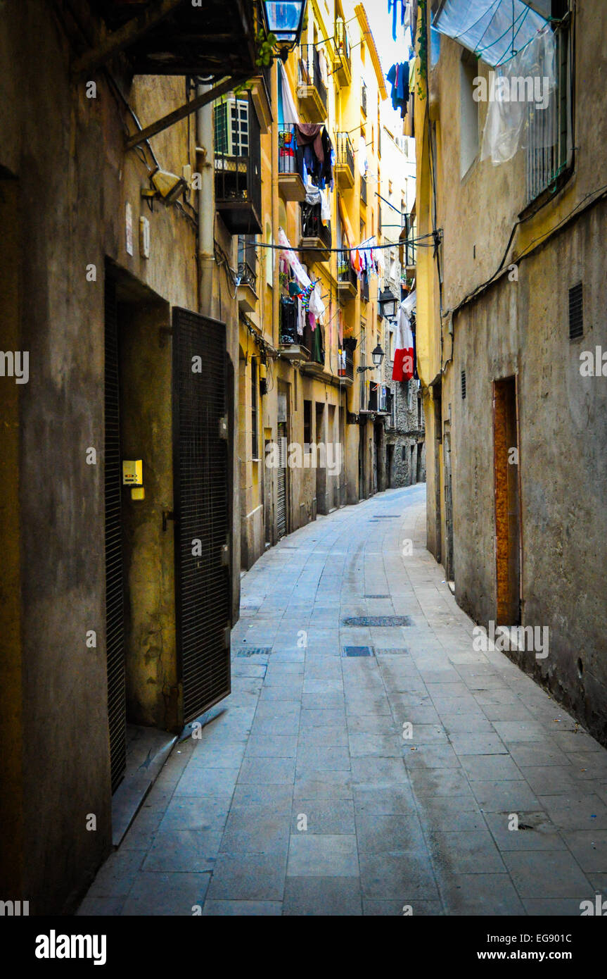 Colorful alleyway in Barcelona Spain Gothic District Stock Photo - Alamy