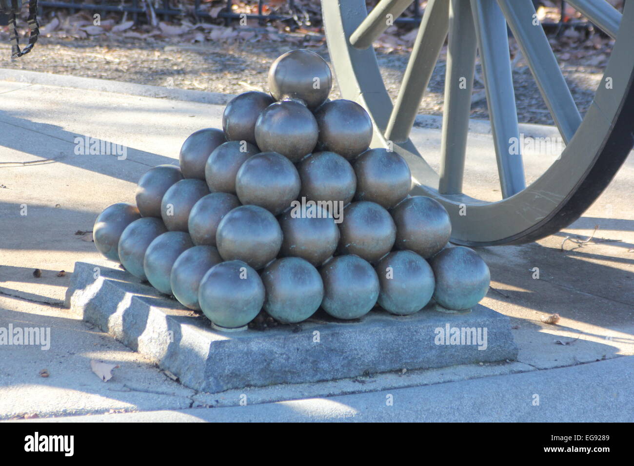 Cannon balls hires stock photography and images Alamy