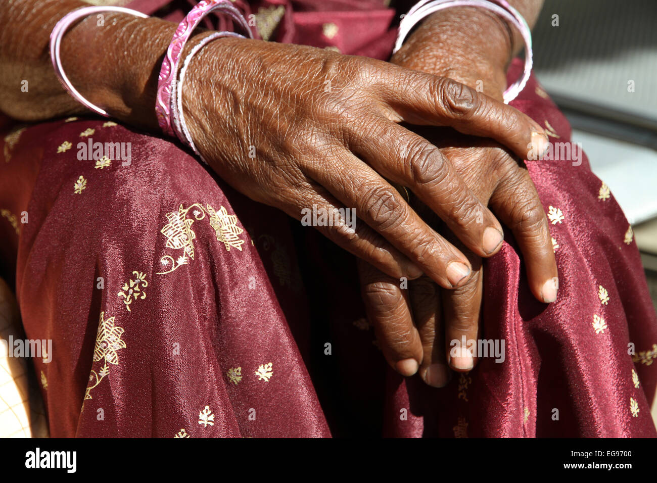 Old asian woman hi-res stock photography and images - Alamy