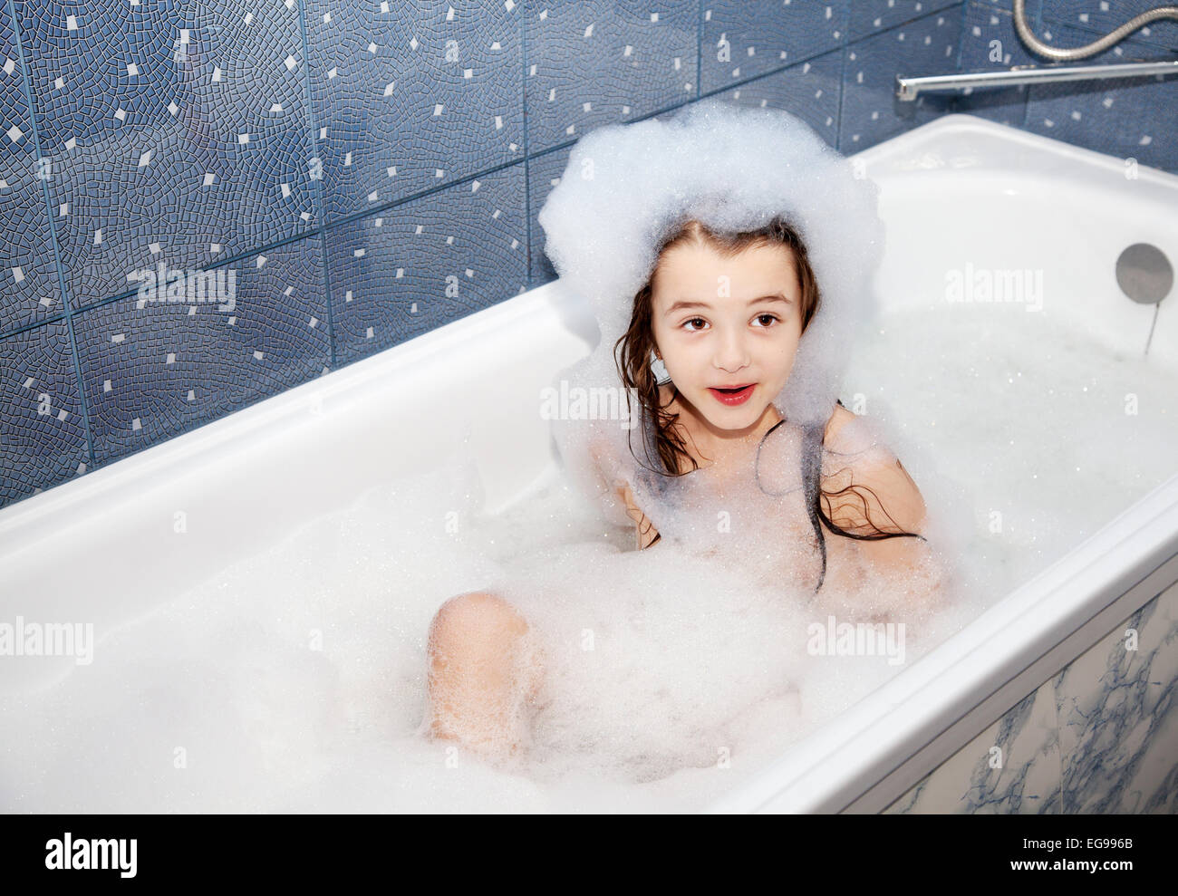 эротика голых девочек в ванной фото 89