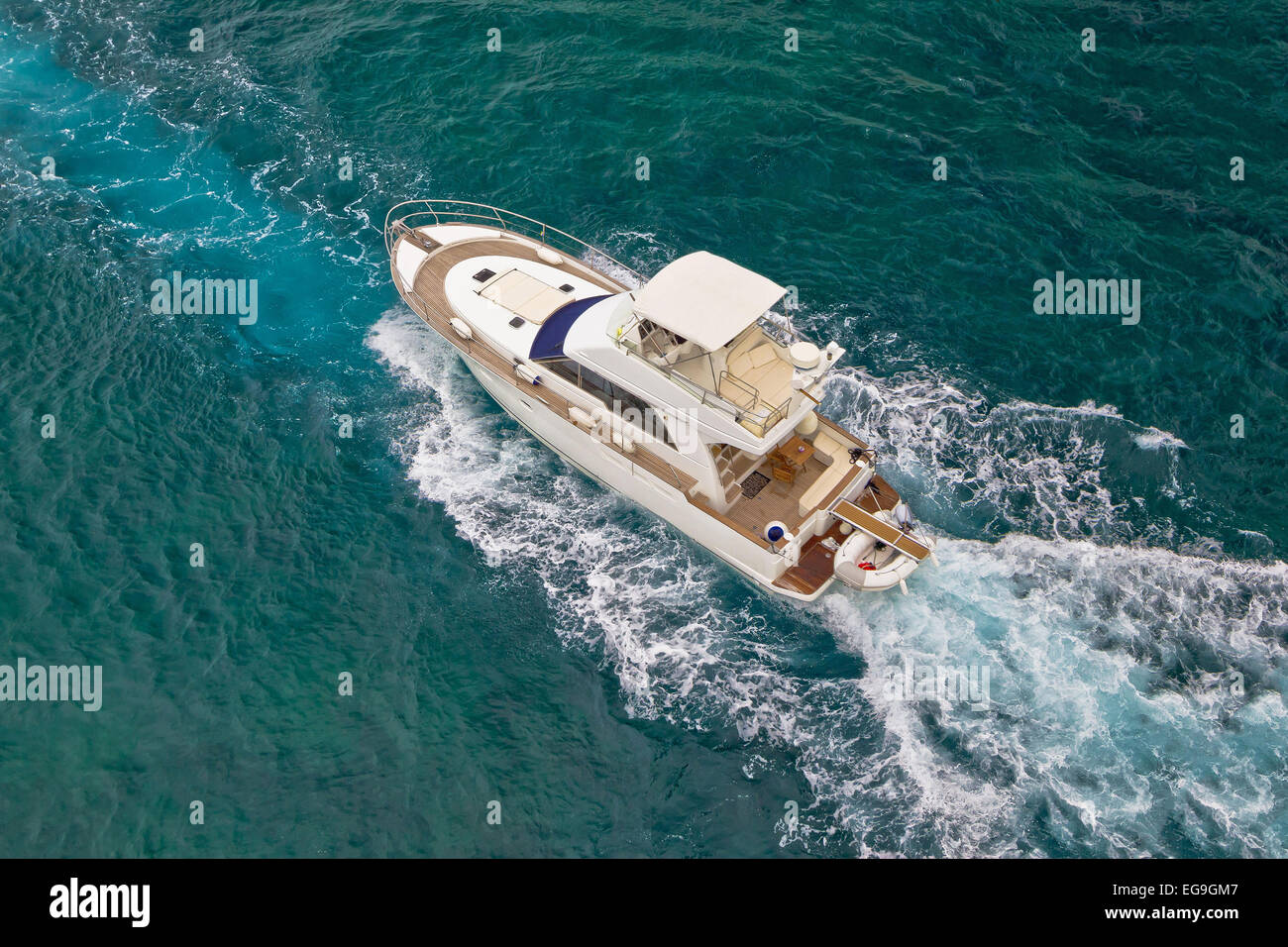 Yacht sailing on blue sea aerial view Stock Photo - Alamy
