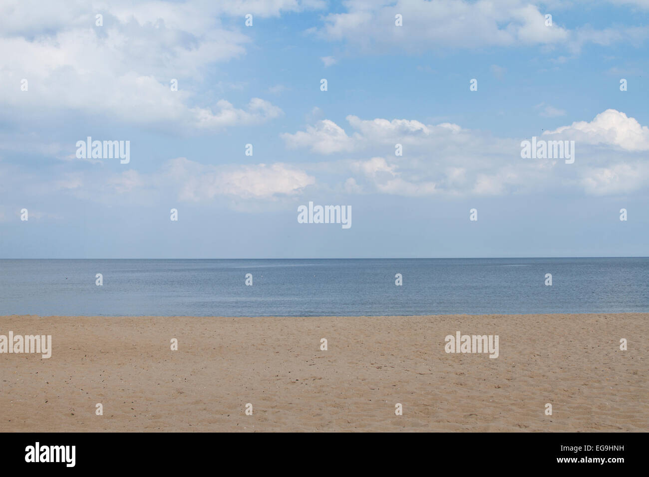 Empty sea horizon hi-res stock photography and images - Alamy