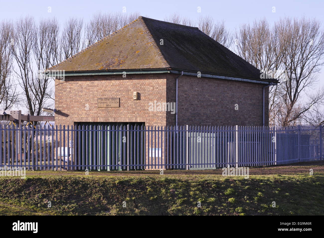 Bourne Eau pumping station at Tongue End, the junction between Bourne