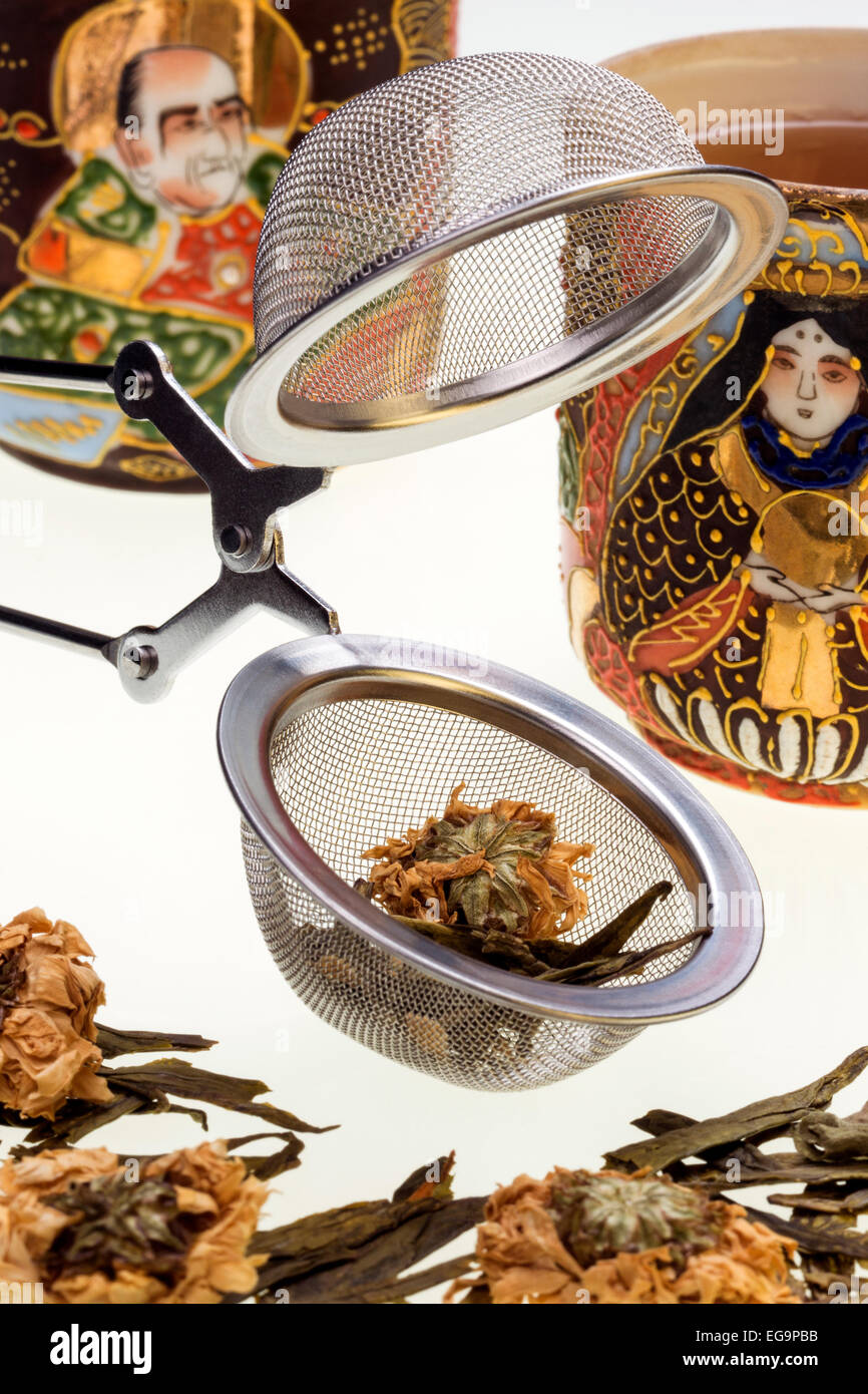 Infusing leaves hi-res stock photography and images - Alamy