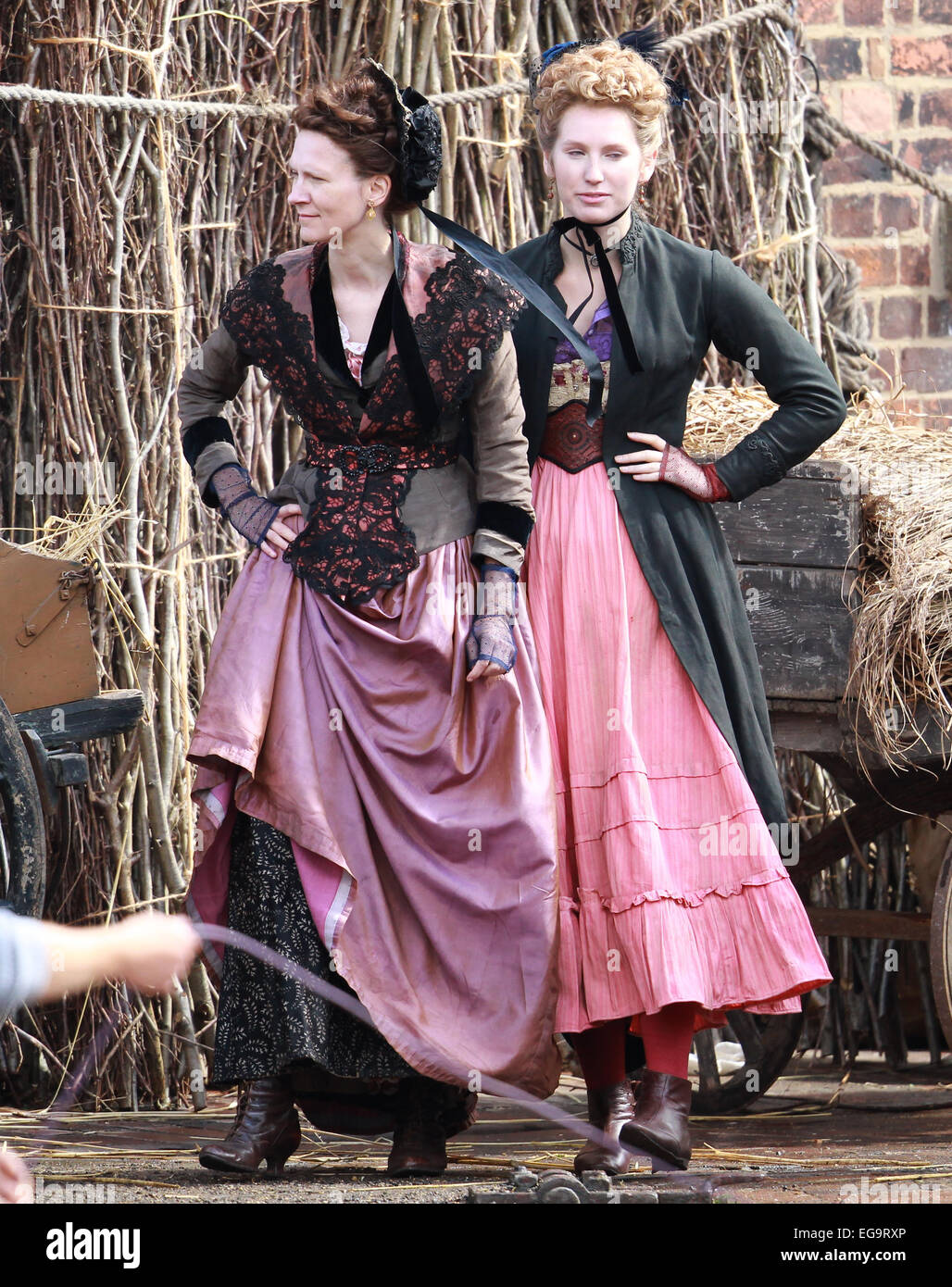 Mia Wasikowska, Lindsay Duncan and Ed Speleers film scenes for 'Alice