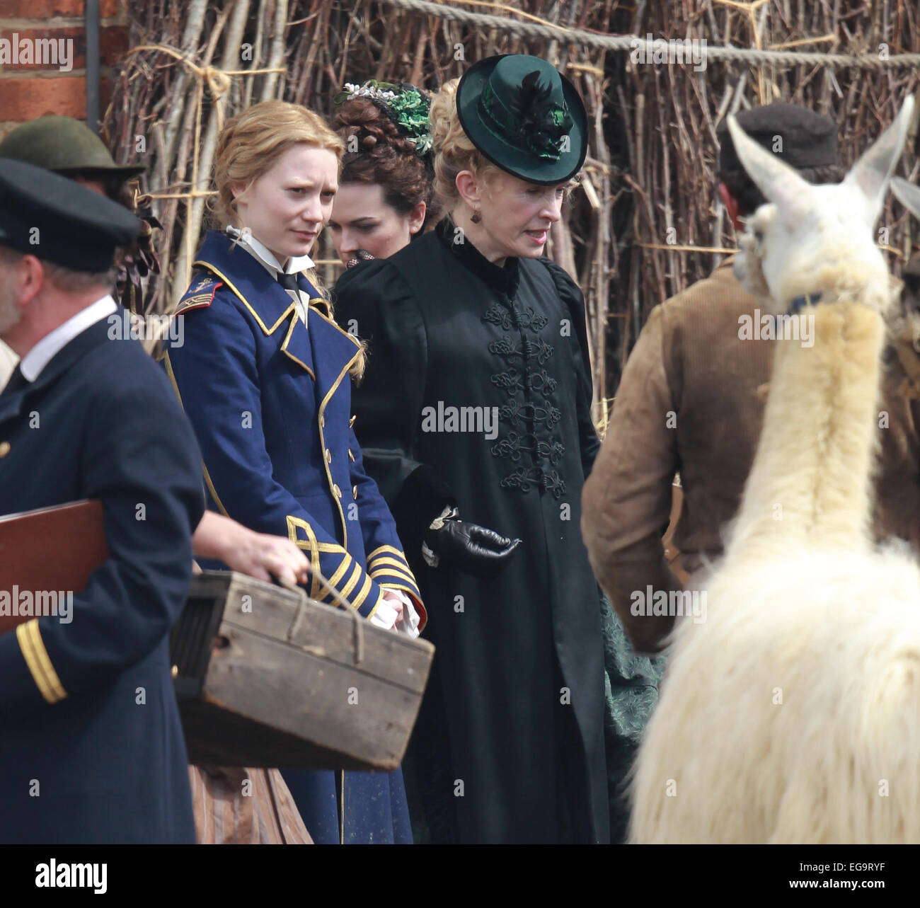Mia Wasikowska, Lindsay Duncan and Ed Speleers film scenes for 'Alice