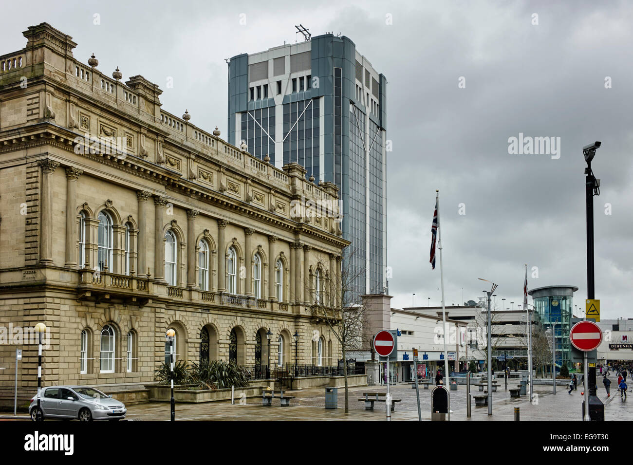 Blackburn old and new Council offices on rainy day Stock Photo