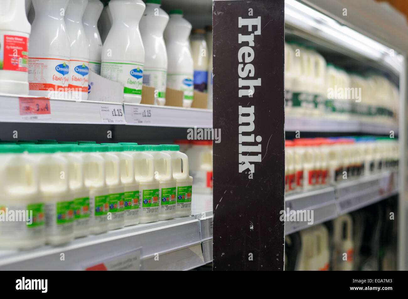 Fresh Milk Sainsbury 's Supermarket Stock Photo Alamy