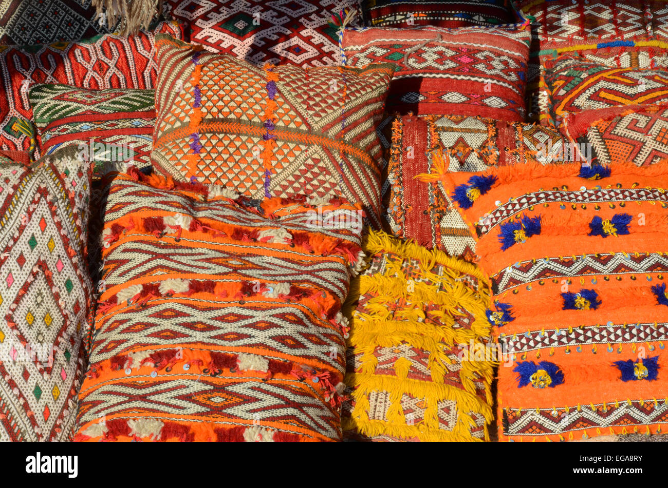 Patterned fabric cushions hires stock photography and images Alamy