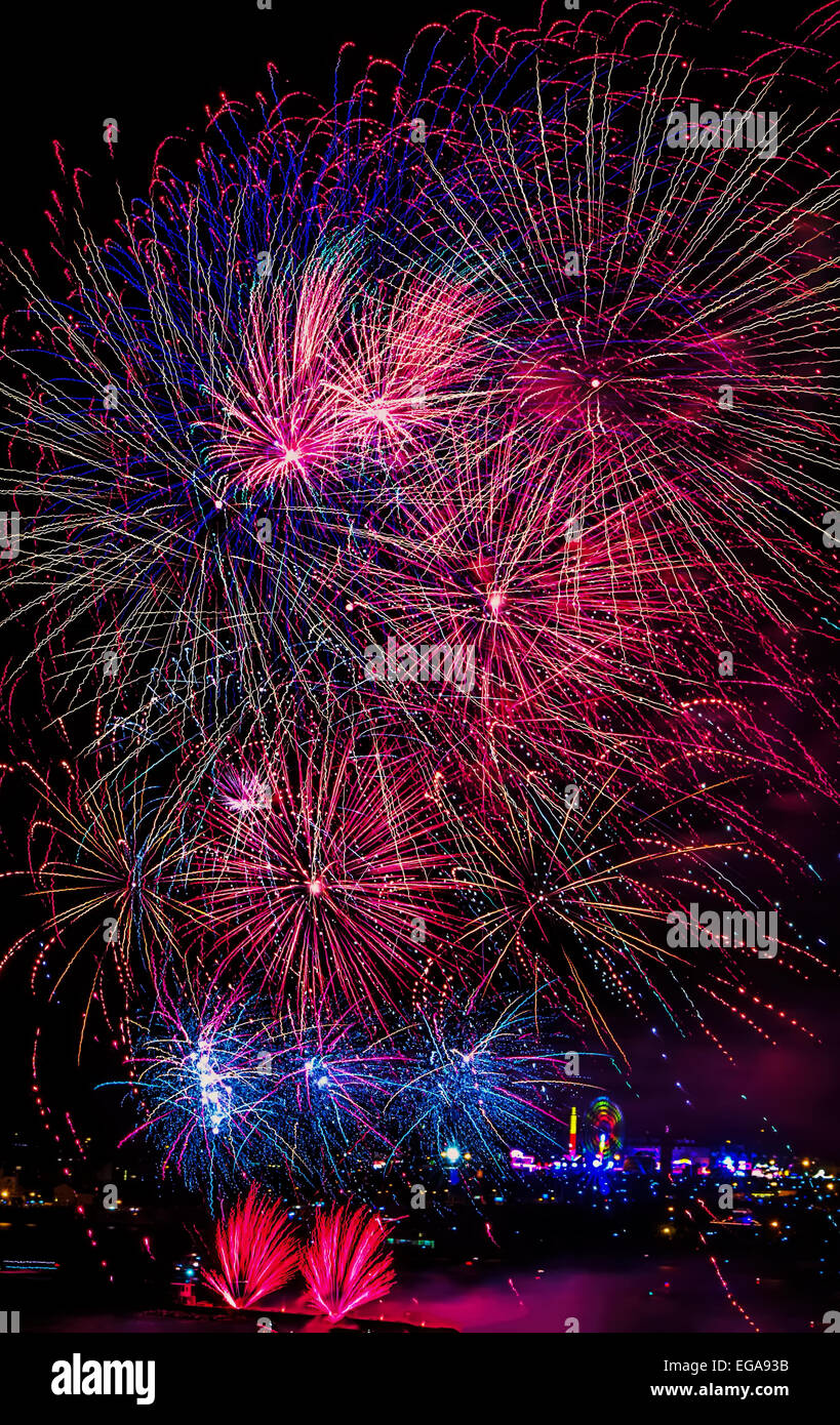 Fireworks,Thanksgiving,New Year eve,pyrotechnics,colors,light,show,joy,fun,performance,holiday,night,beautiful,party,happines  Stock Photo - Alamy