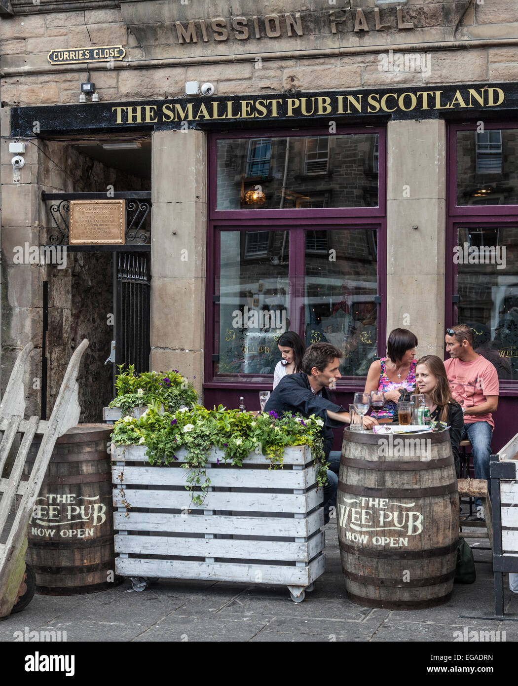 The Wee Pub, opened in 2013 as 'The Smallest Pub in Scotland' in Grassmarket, Edinburgh. It measures c17' x 14' and seats c20. Stock Photo