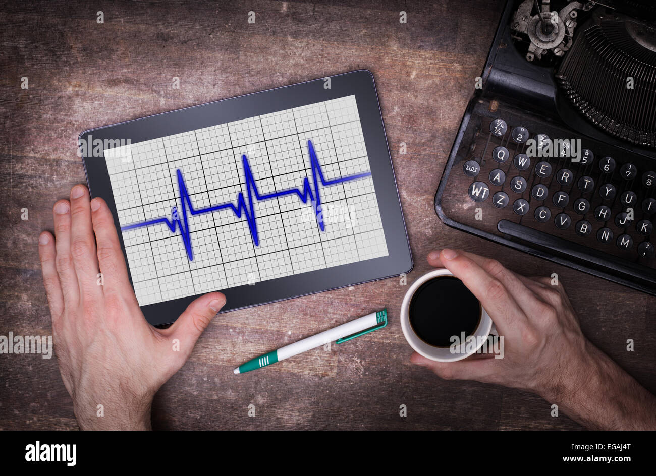Normal electrocardiogram hi-res stock photography and images - Alamy
