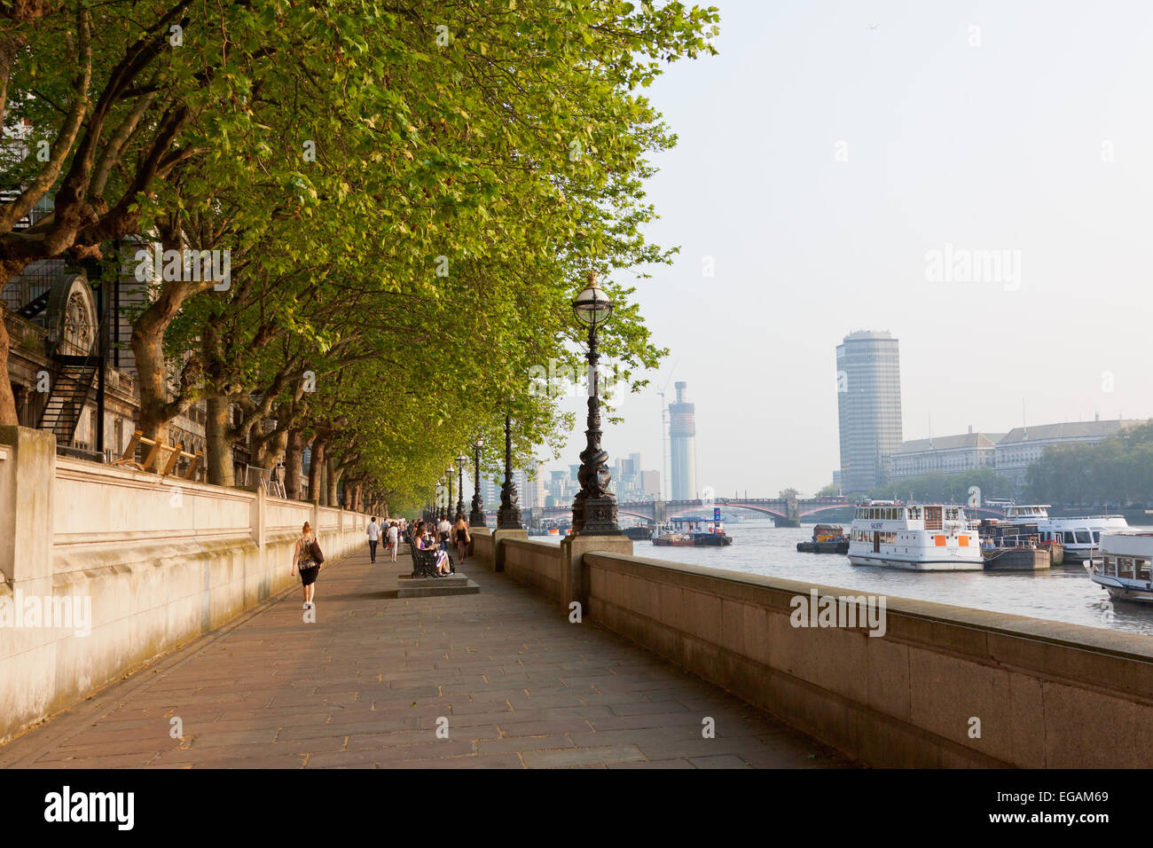 Albert embankment hi-res stock photography and images - Alamy