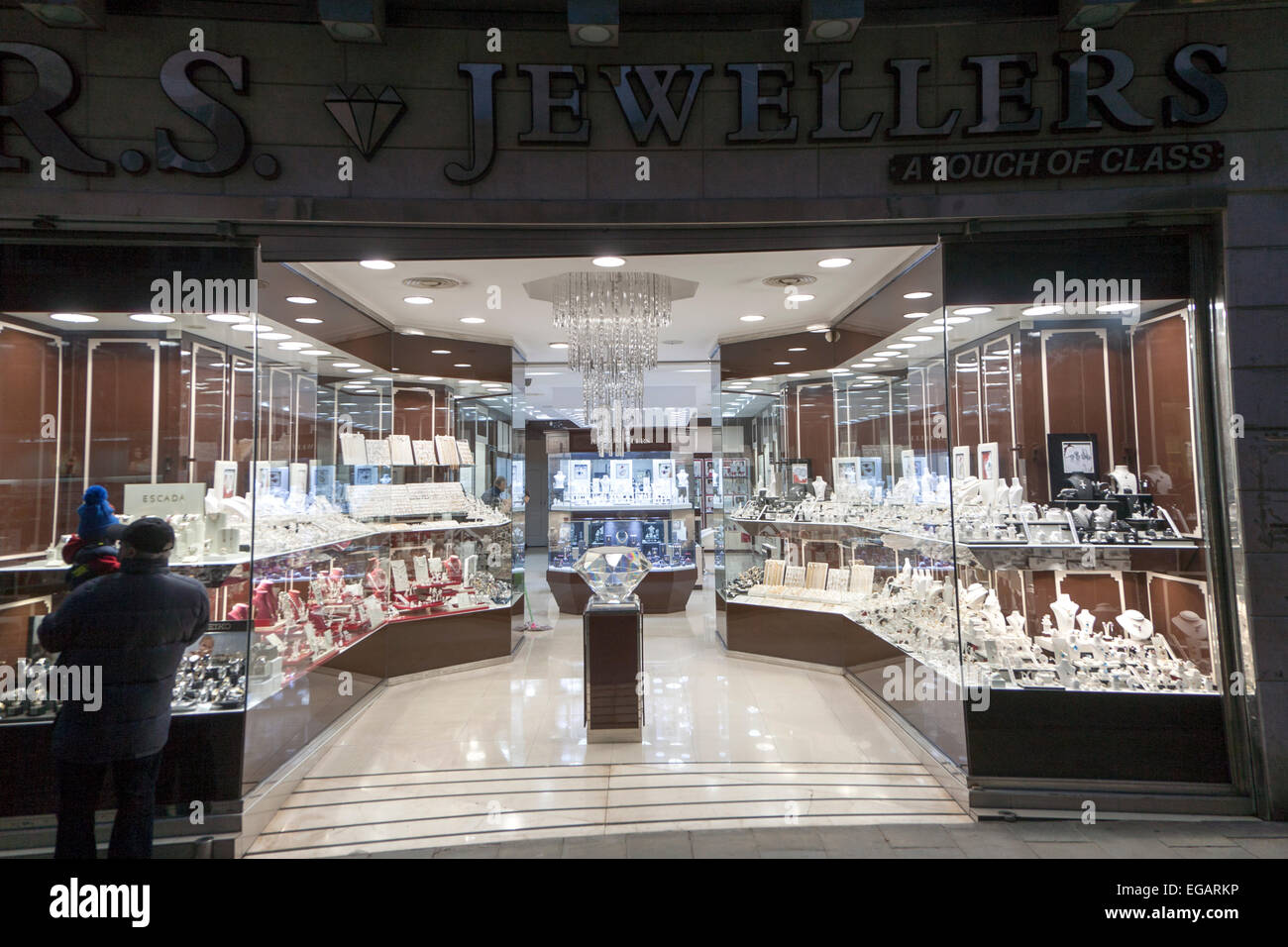 Jewellers shop in gibraltar hires stock photography and images Alamy