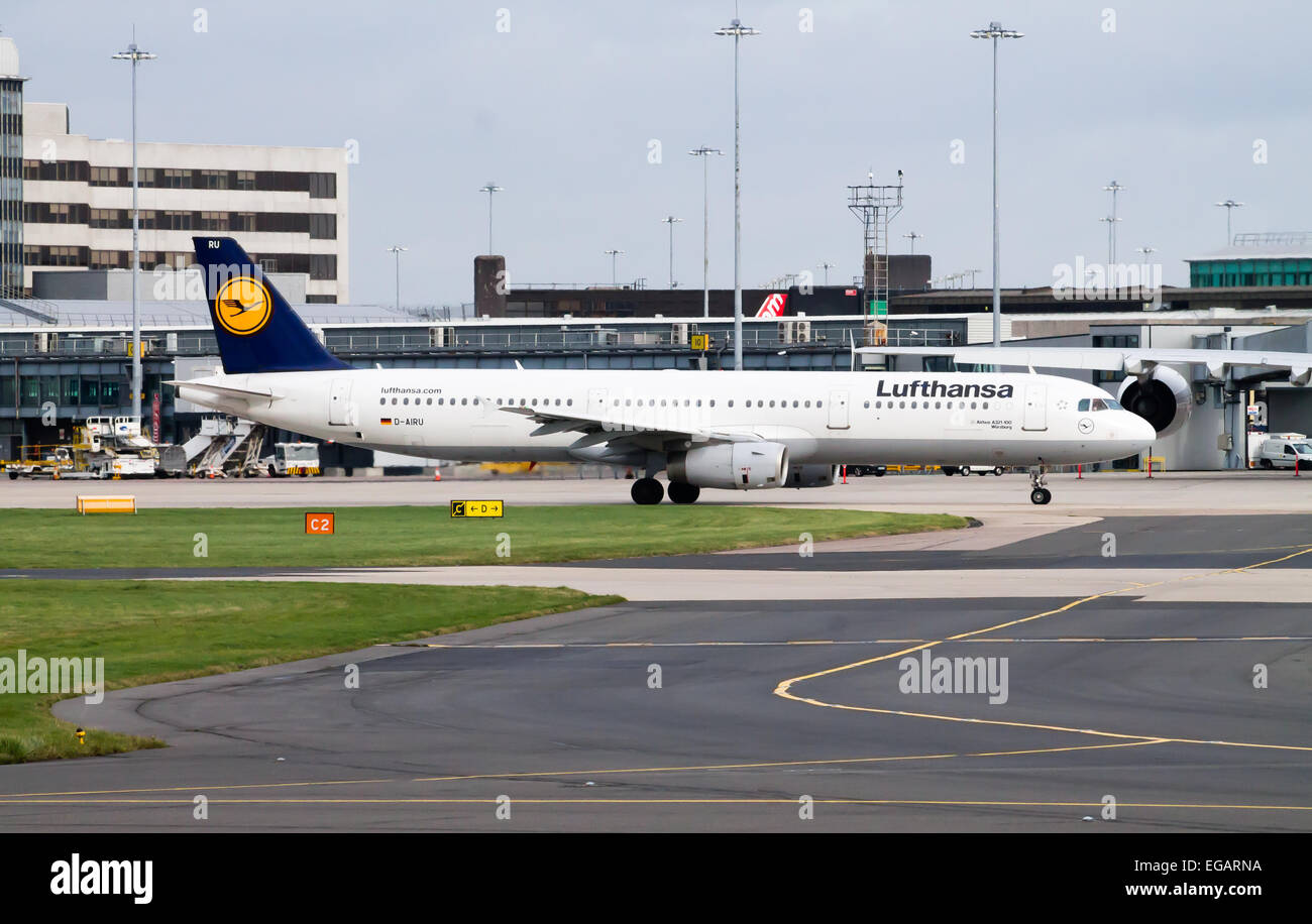 Lufthansa Airbus A321 (D-AIRU, 'Wurzburg') taxiing on Manchester International Airport. Stock Photo