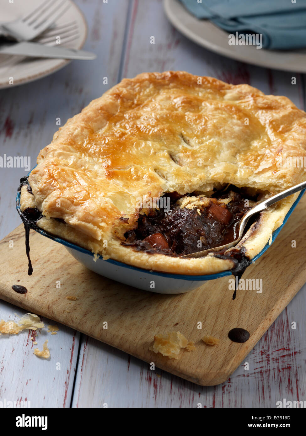 Golden pastry beef pie hires stock photography and images Alamy