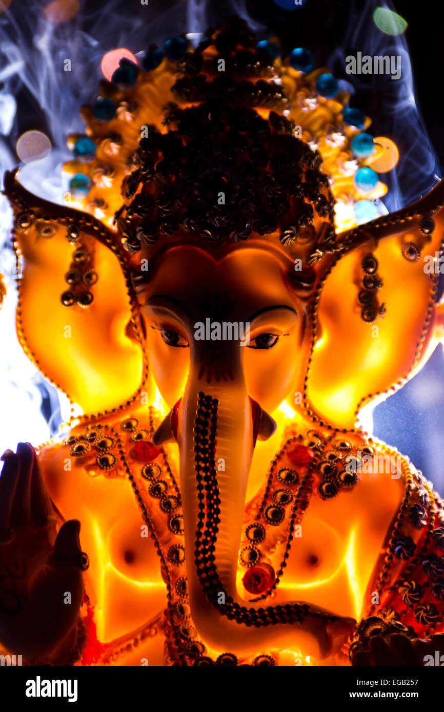 Ganpati visarjan hi-res stock photography and images - Alamy