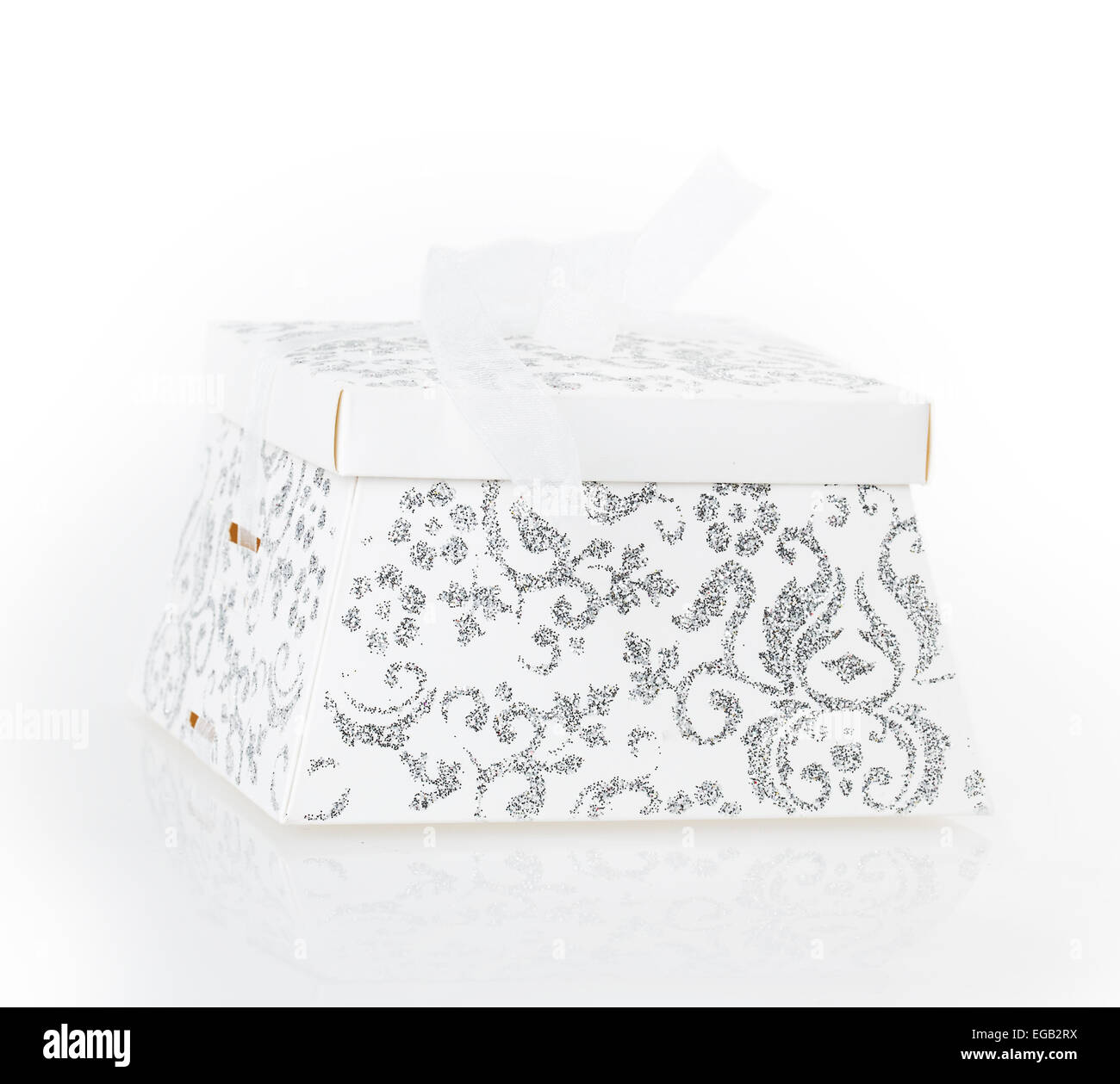 box ribbon bow isolated on white background Stock Photo - Alamy