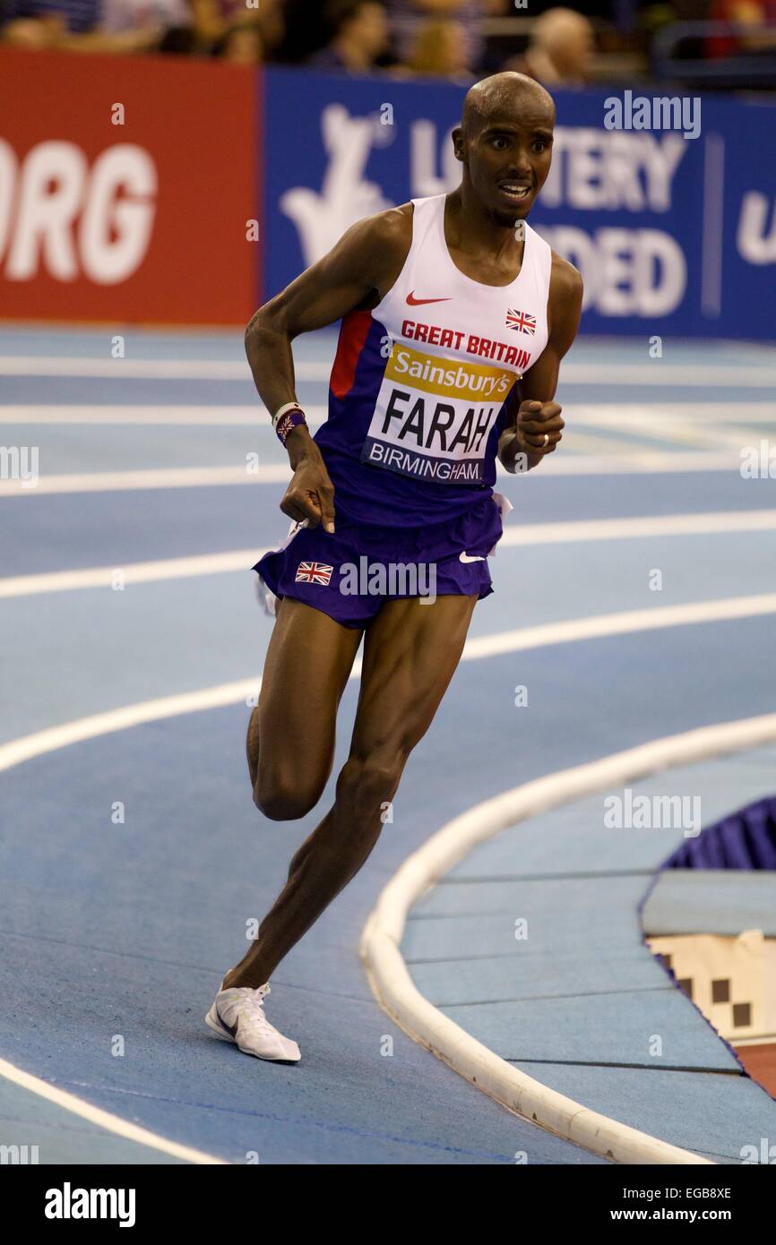 Birmingham, UK. 21st Feb, 2015. Mo Farah on the final lap of the Men's 2 miles event at the Barclaycard Arena, Birmingham, UK, on Saturday 21st February 2015. Farah finished with a time of 8:03:40, a new World Record, beating the previous record of seven years by almost a second. Credit:  Michael Buddle/Alamy Live News Stock Photo
