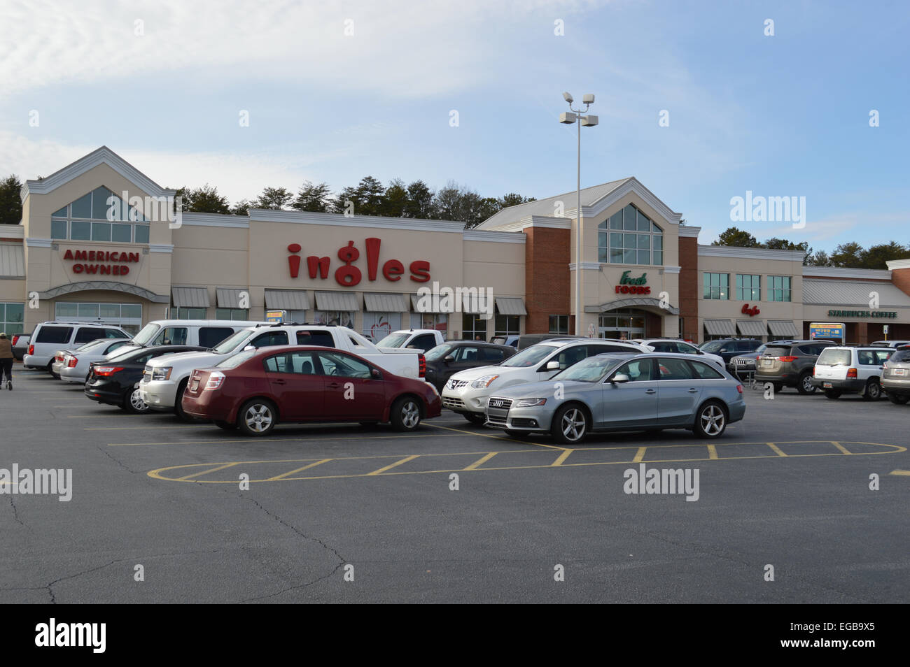 An Ingles Supermarket located in Landrum, SC, USA Stock Photo Alamy