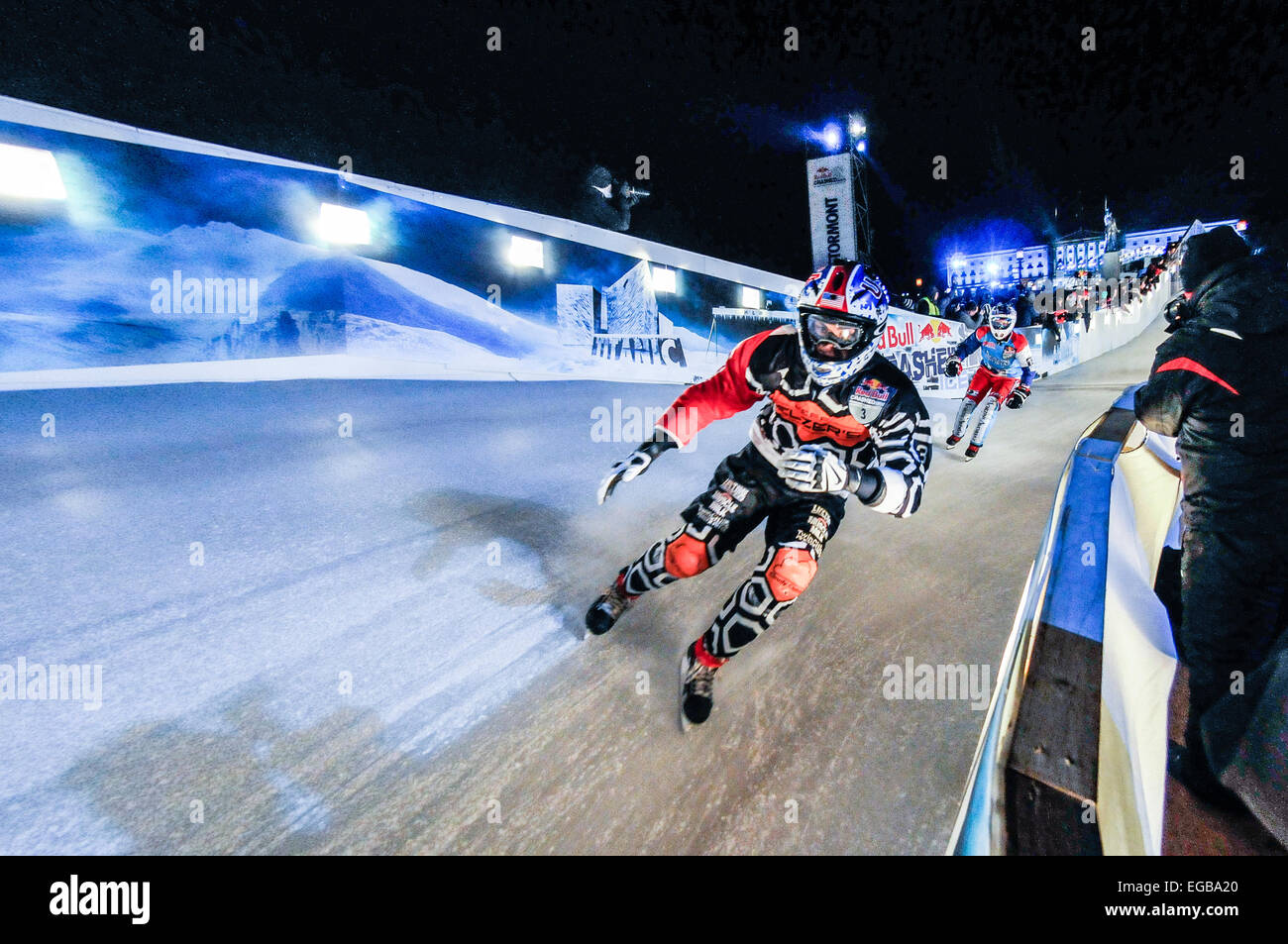 Incline skating hires stock photography and images Alamy