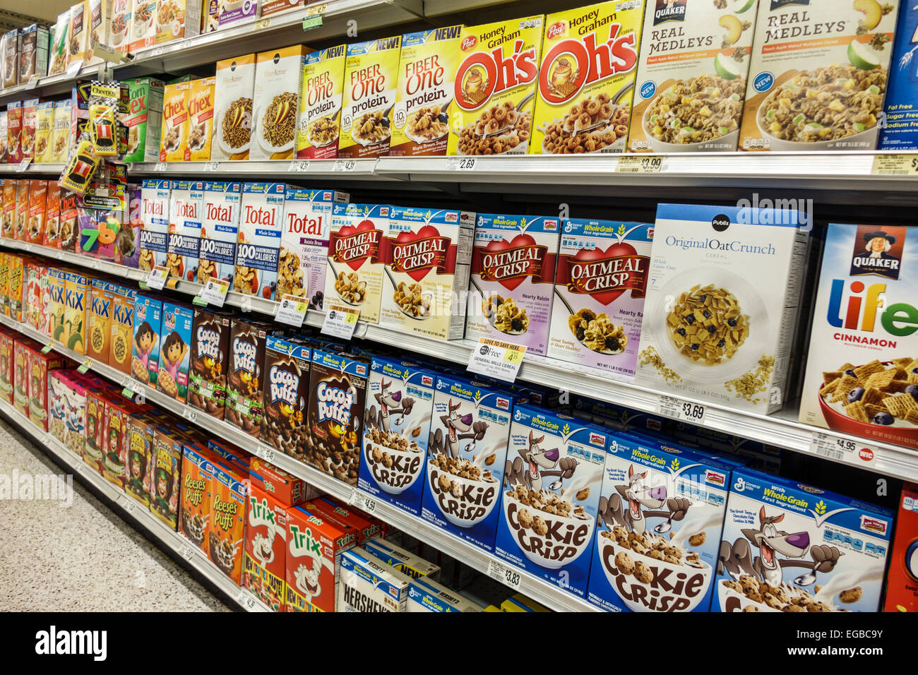 Jensen Beach Florida,Publix,supermarket,grocery store,food,sale,shelf shelves shelving,product products display sale,packaging,breakfast cereals,visit Stock Photo