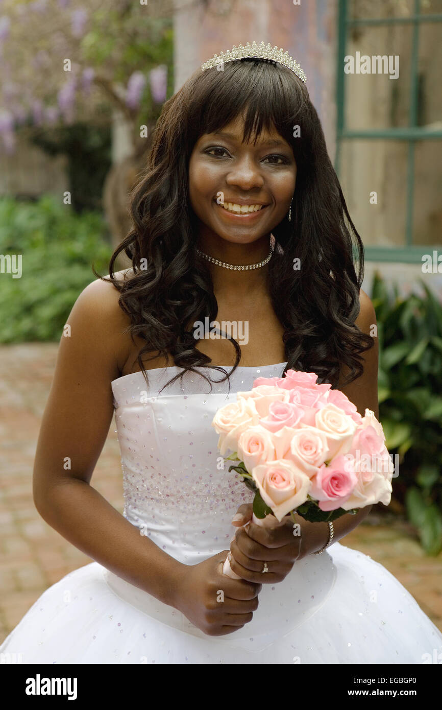Black bride bouquet hi-res stock photography and images - Alamy
