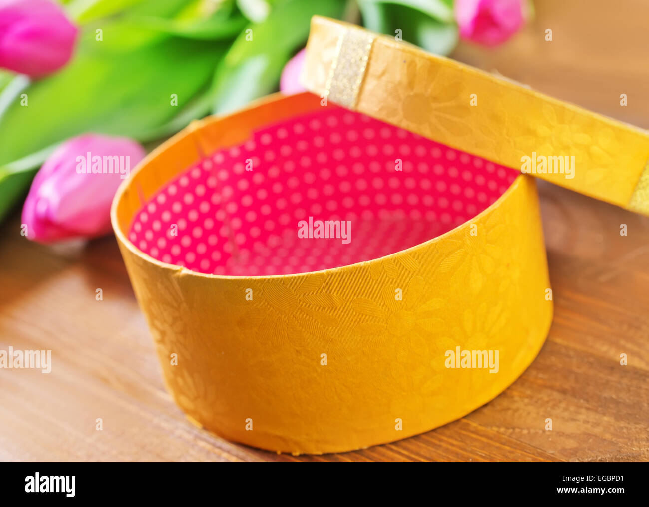 1 Present Box box for present Stock Photo - Alamy