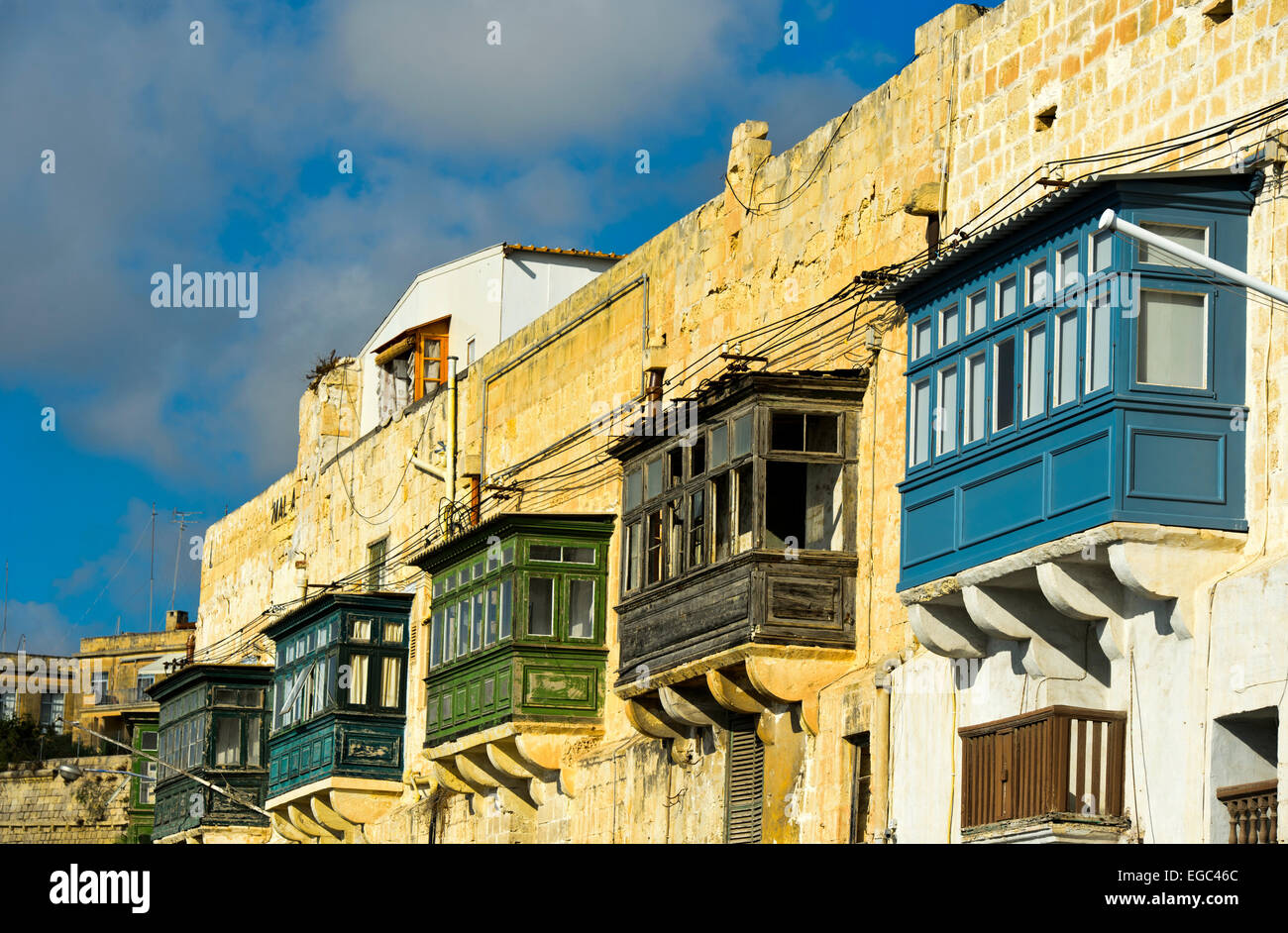 House bay window exterior hires stock photography and images Alamy