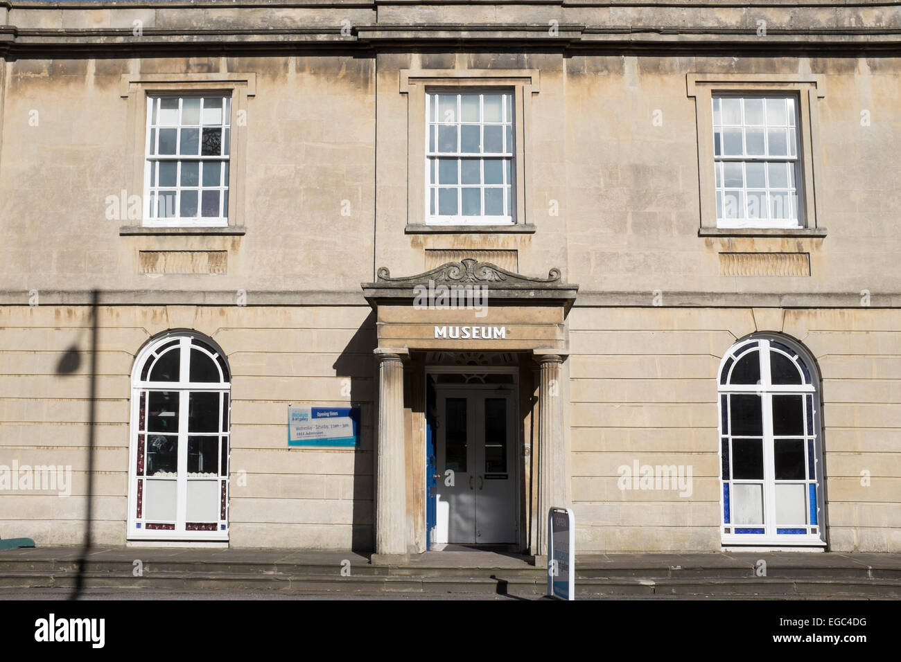 Swindon Museum and Art Gallery Stock Photo - Alamy