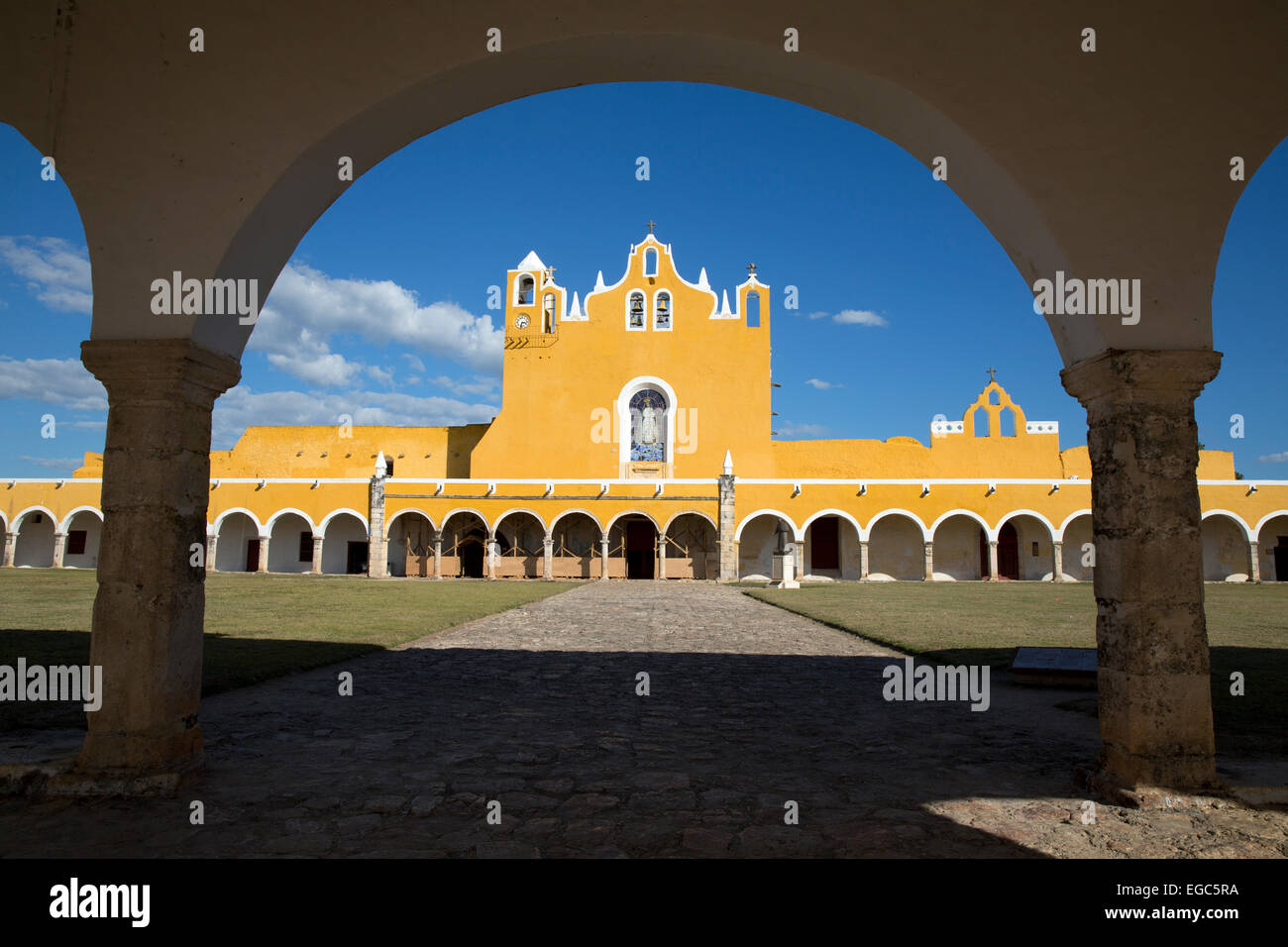 Convent, Convento de San Antonio de Padua, Izamal, Yucatan, Mexico Stock Photo