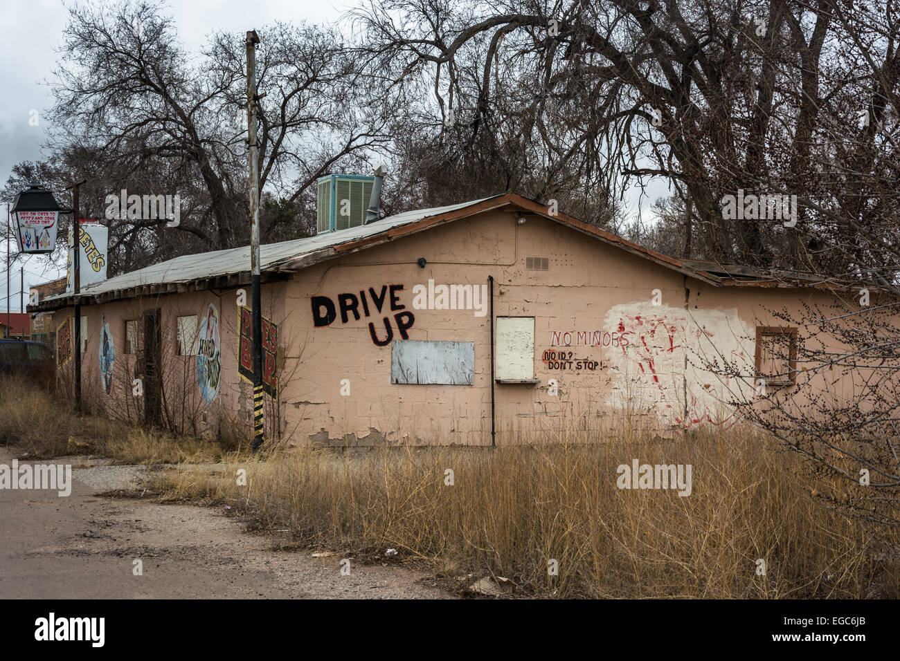 Abandoned building in Moriarty, New Mexico Stock Photo Alamy