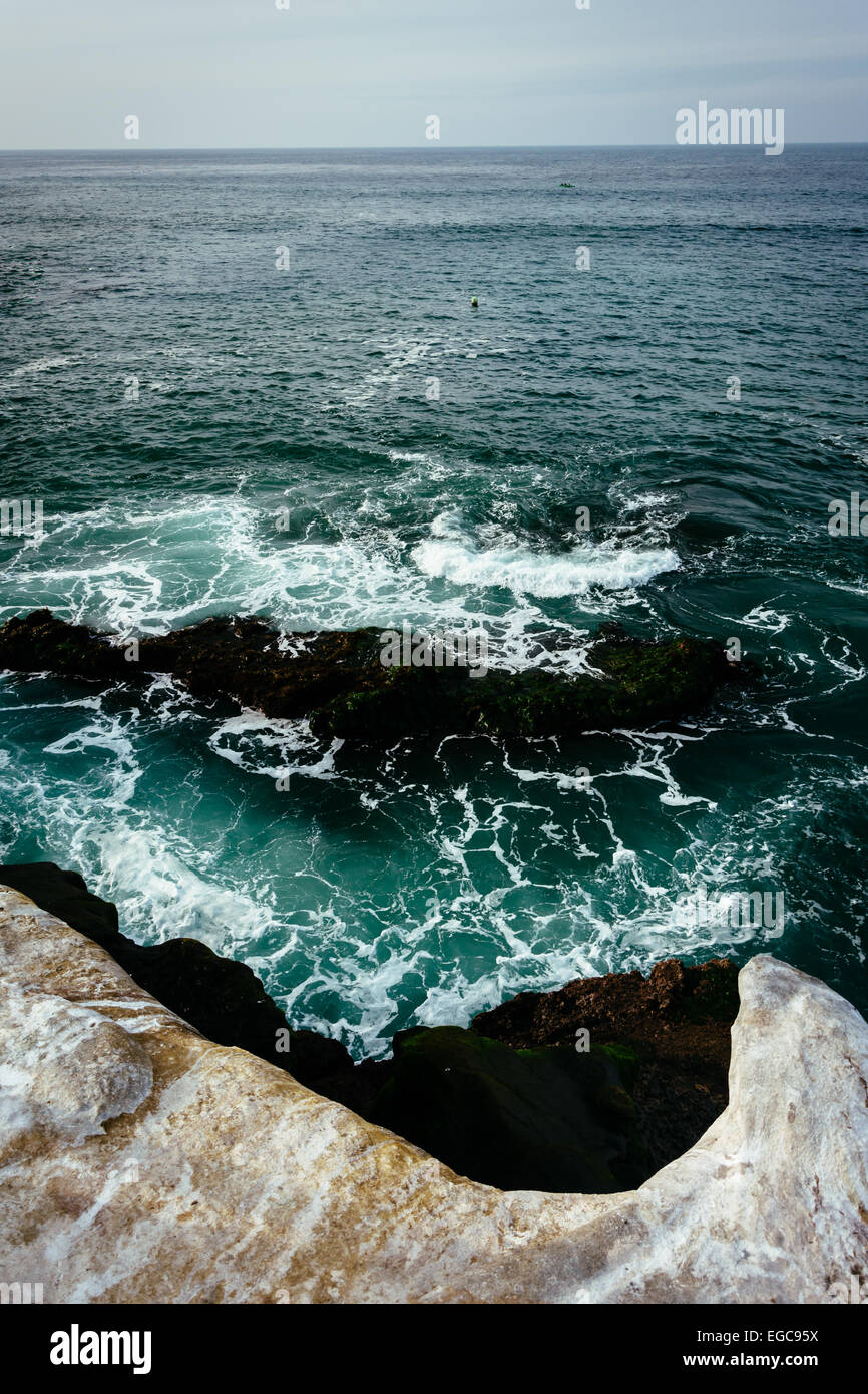 Rocks and waves in the Pacific Ocean, seen from La Jolla, California ...