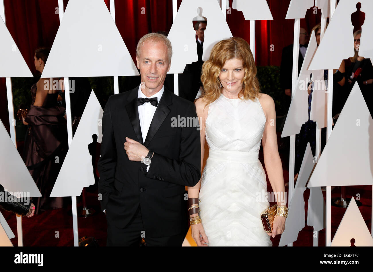 Actress Rene Russo and her husband Dan Gilroy attend the 87th Academy Awards, Oscars, at Dolby Theatre in Los Angeles, USA, on 22 February 2015. Photo: Hubert Boesl. Photo: Hubert Boesl/dpa - NO WIRE SERVICE - © dpa picture alliance/Alamy Live News Credit:  dpa picture alliance/Alamy Live News Stock Photo