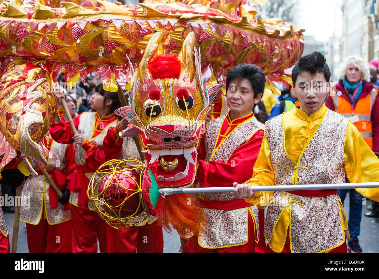 Какого числа в китае заканчивается новый год. Какого числа китайский новый год в 2020. Китайские новогодние каникулы. Китайский новый год фонарики. Китайский новый год 2021 дата.