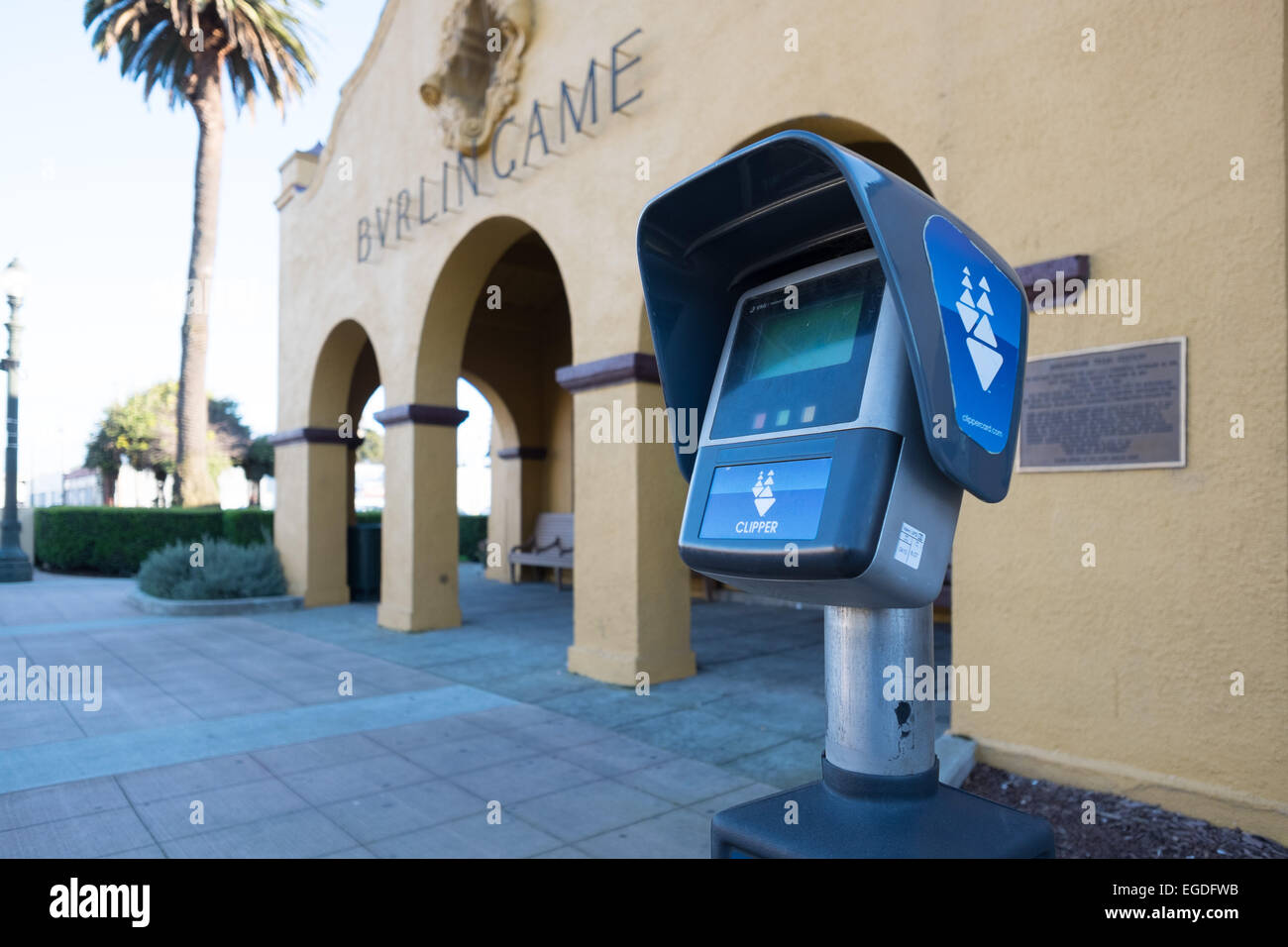 caltrain clipper card