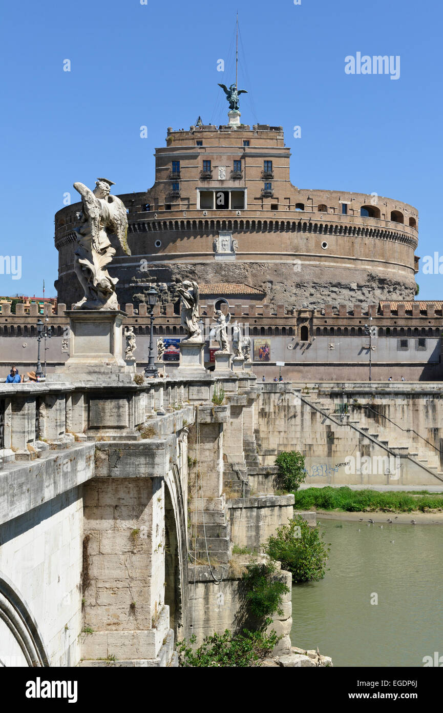 The old circular Tower of the historic Castel Sant's Angelo Museum ...