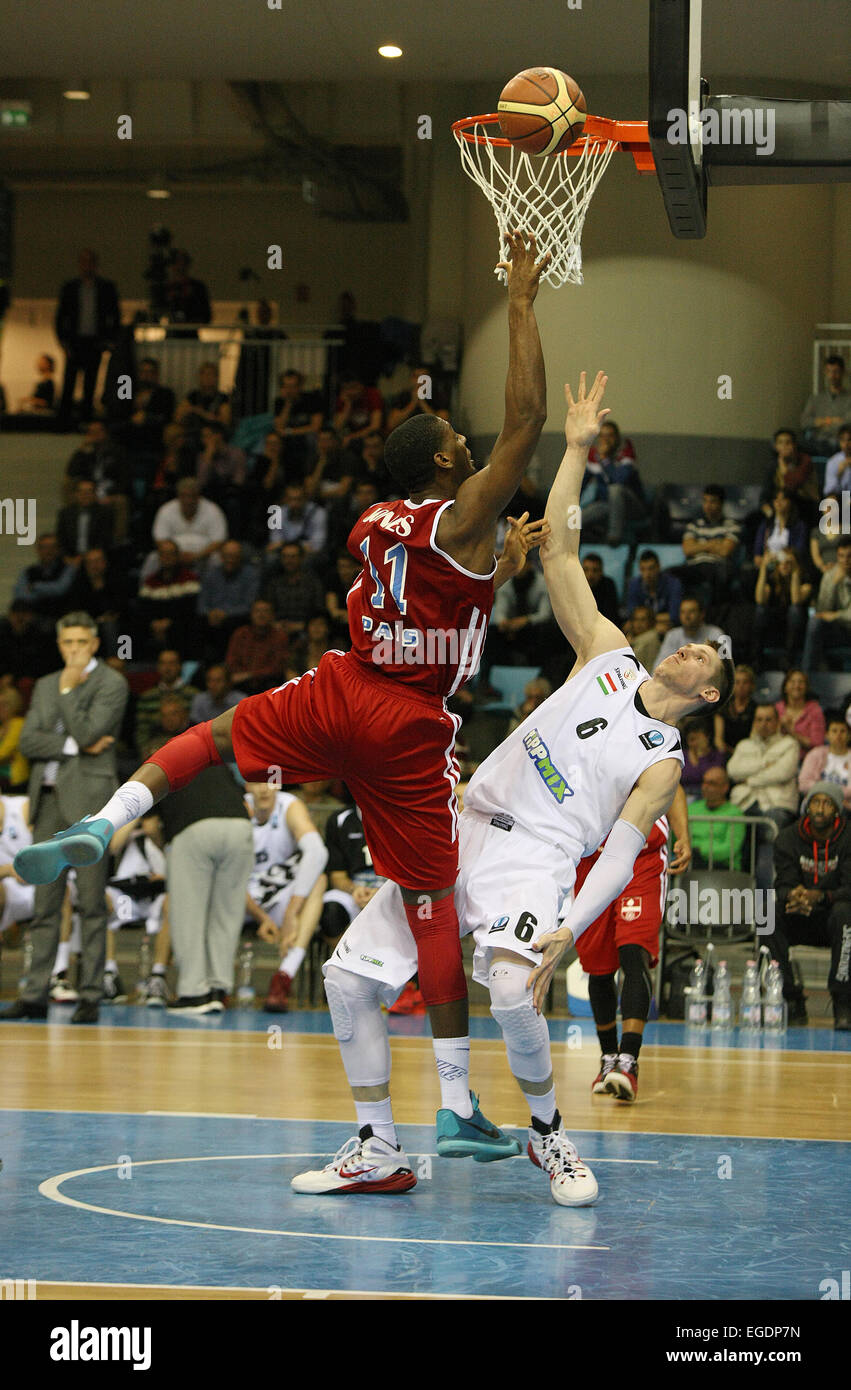 Basketball men game hi-res stock photography and images - Alamy