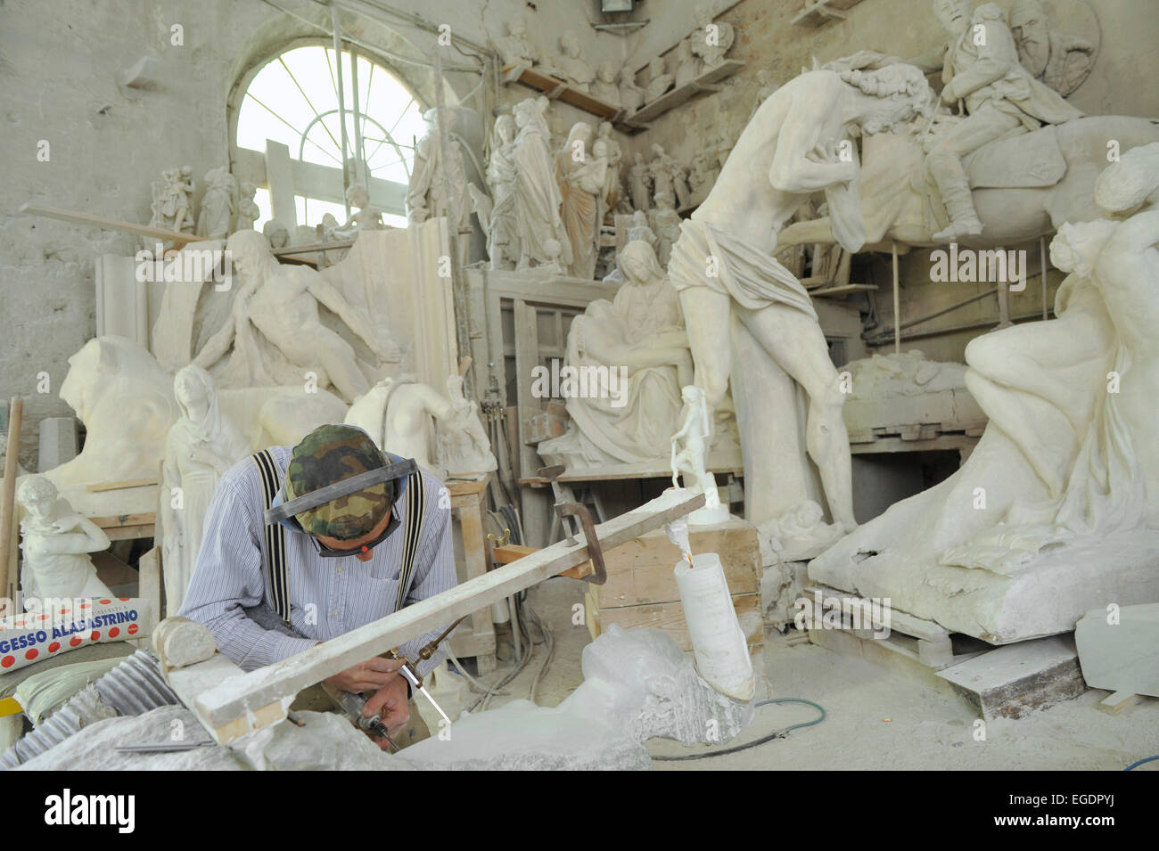 Marble sculptures in Studi di Scultura Nicoli, Carrara